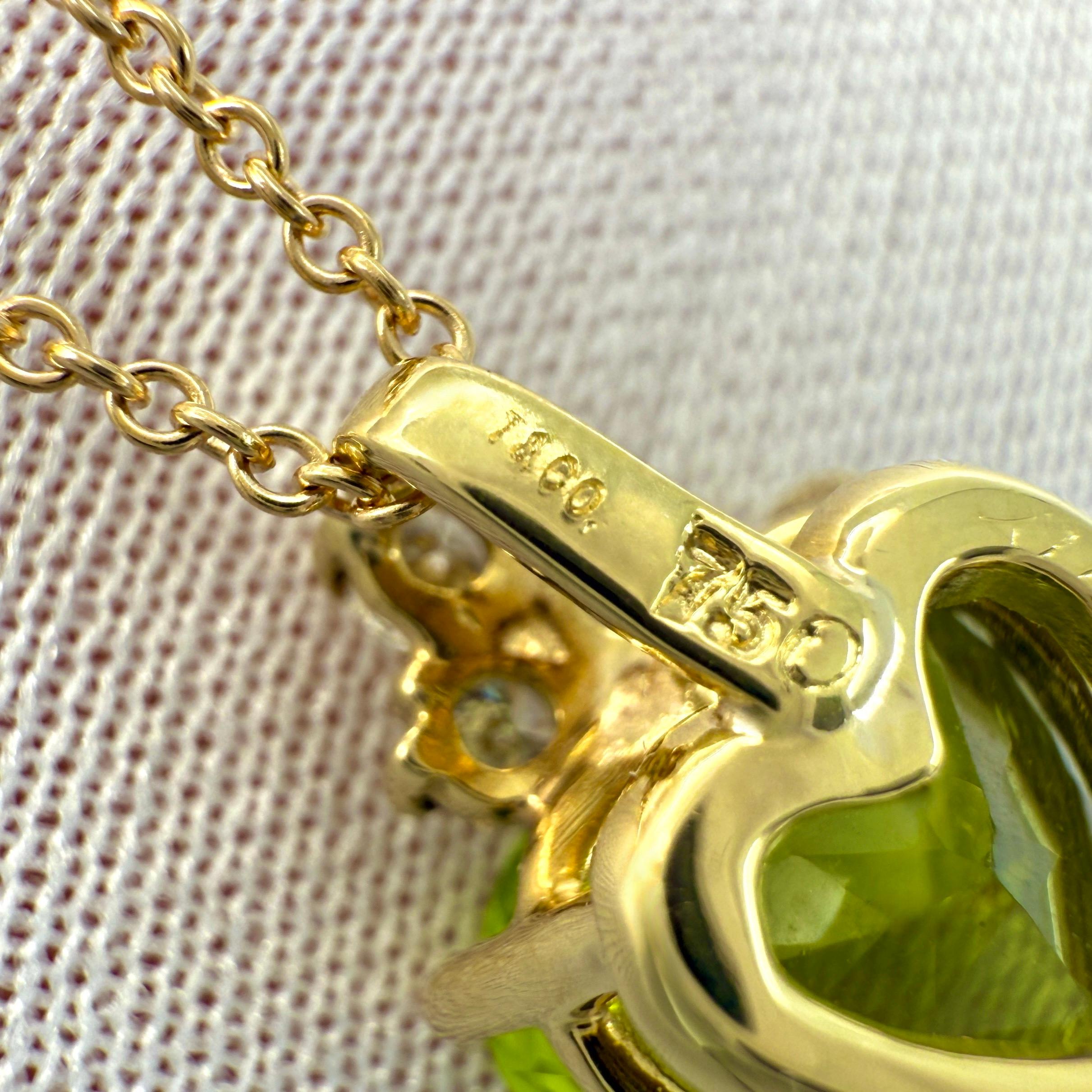 Tiffany & Co Collier pendentif en or jaune 18k avec péridot vert taillé en cœur et diamants en vente 2