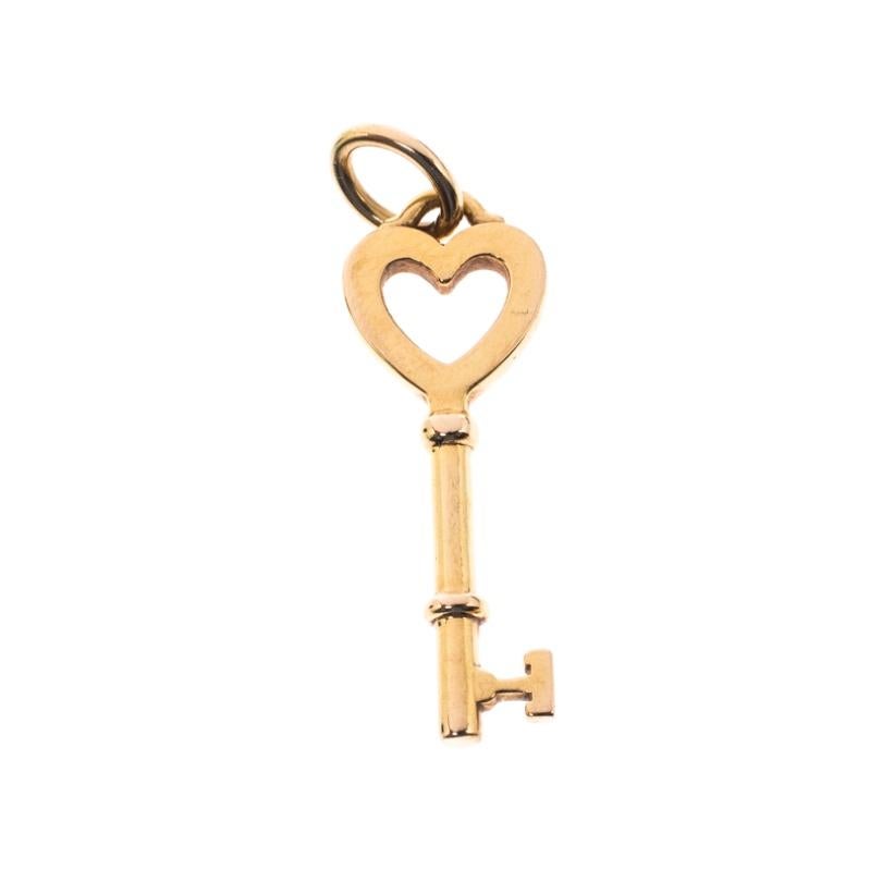 Beige Tiffany & Co. Heart Key 18k Yellow Gold Mini Pendant