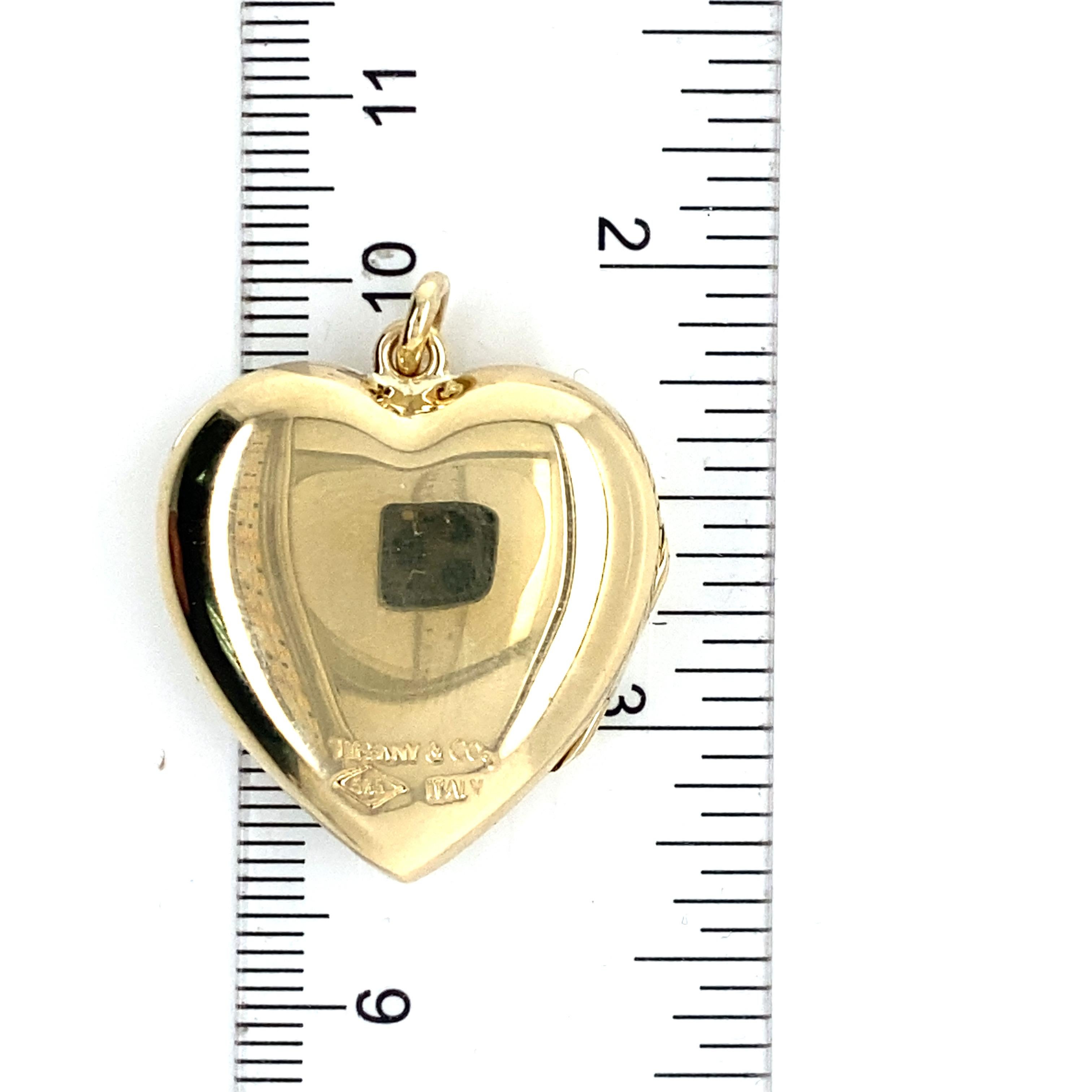 Tiffany & Co Heart Shape 14K Yellow Gold Locket Pendant For Sale 1