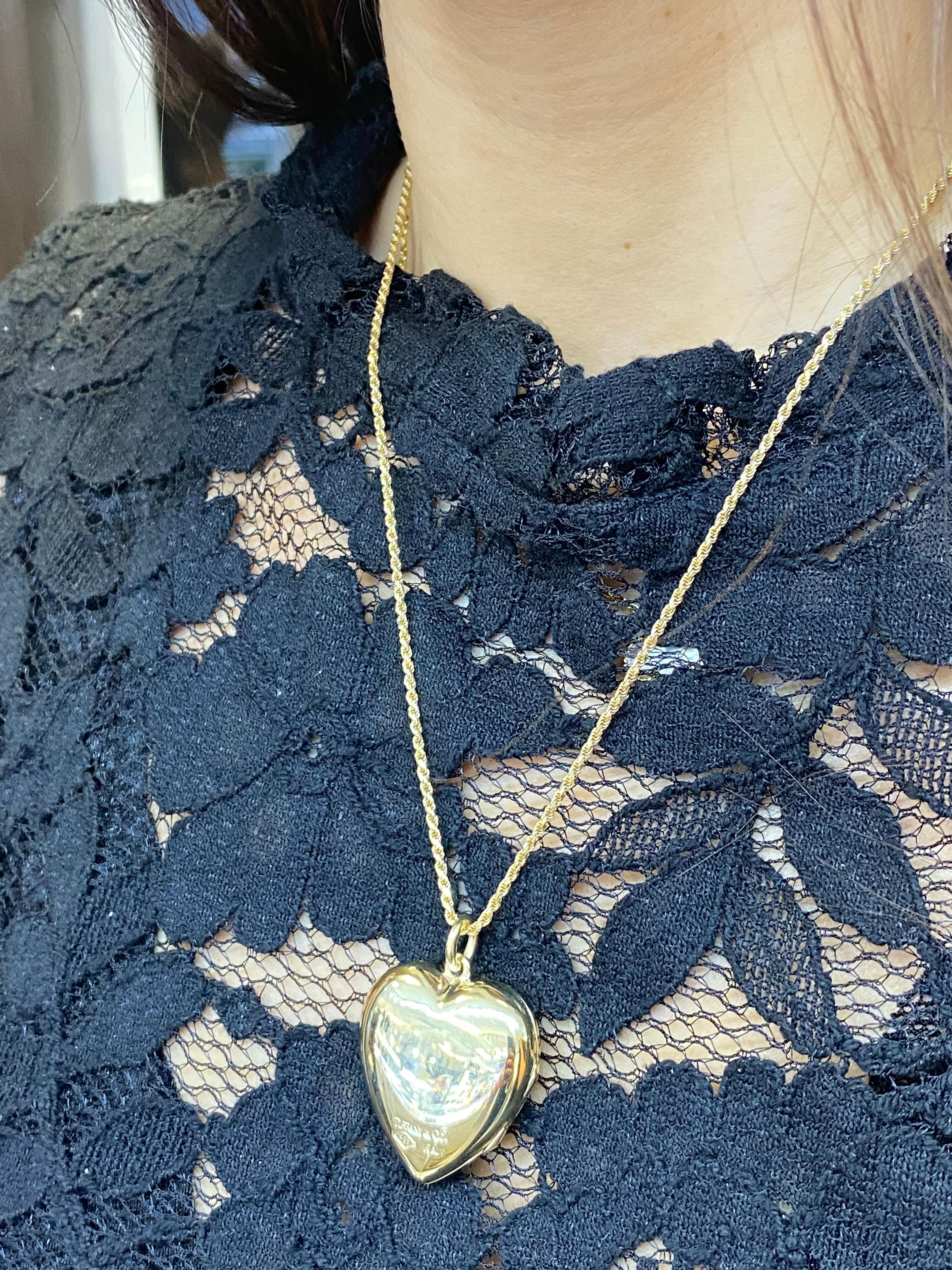 Tiffany & Co Heart Shape 14K Yellow Gold Locket Pendant For Sale 2