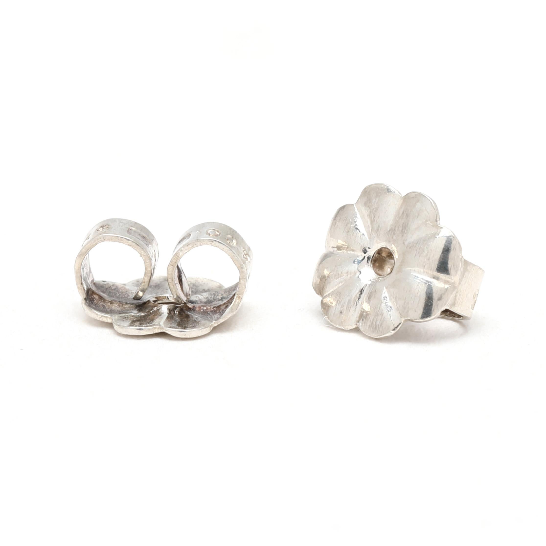Tiffany & Co. Boucles d'oreilles en forme de cœur, en argent, longueur 11,8 mm 1