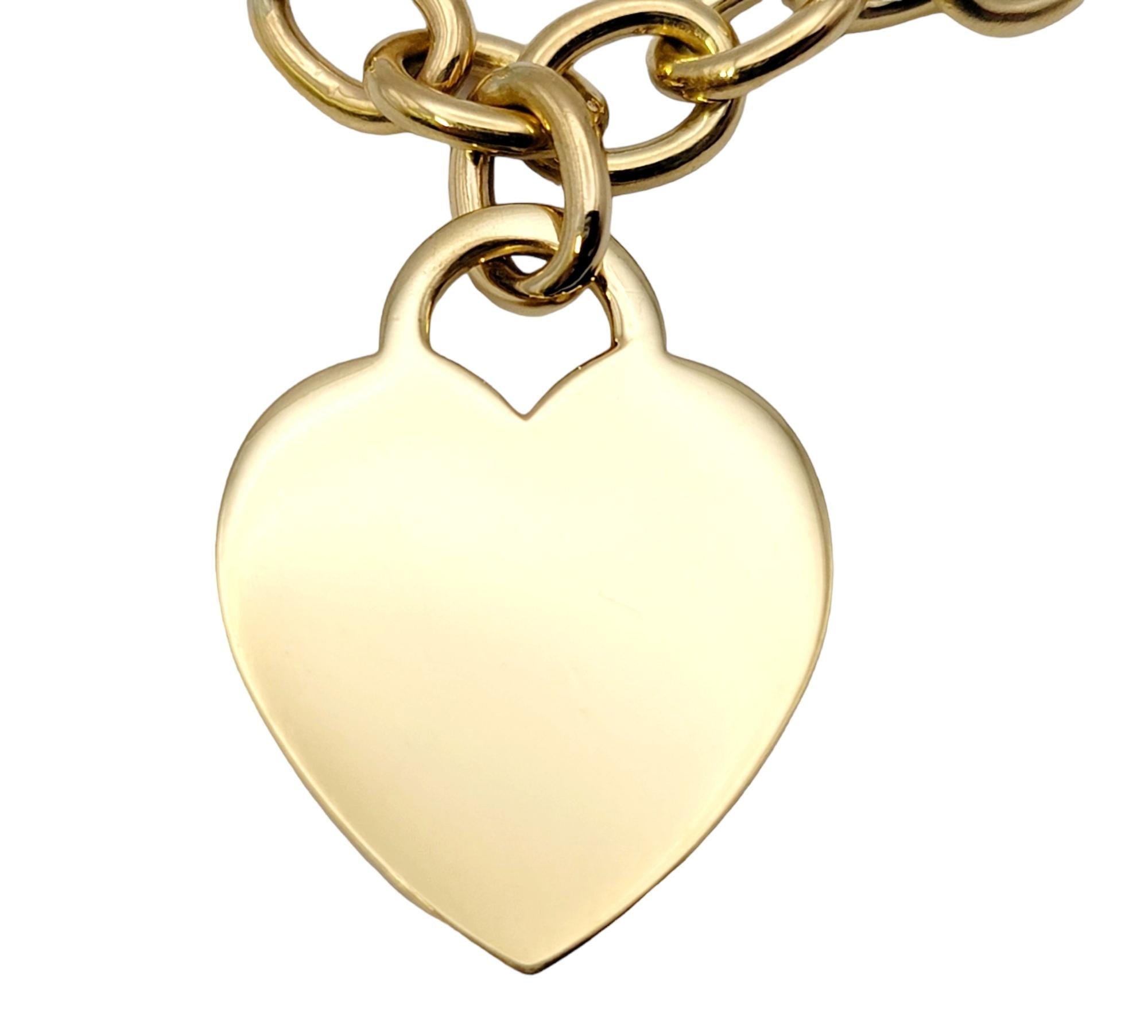 Contemporain Tiffany & Co. Bracelet à maillons avec étiquette en forme de cœur en or jaune poli 18 carats en vente