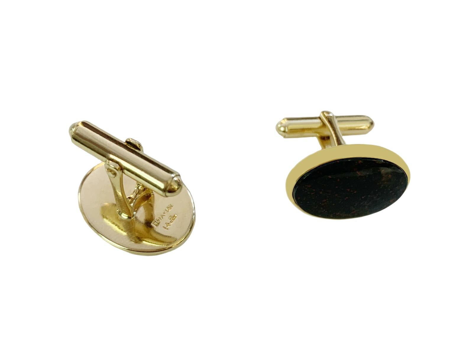 TIFFANY & CO. HELIOTROPE (BLOODSTONE) 14K GOLD CUFFLINKS

-Mint condition
-14k Yellow Gold
-Weight: 11.6gr
-Dimension: 16x21mm
-Comes with Tiffany pouch