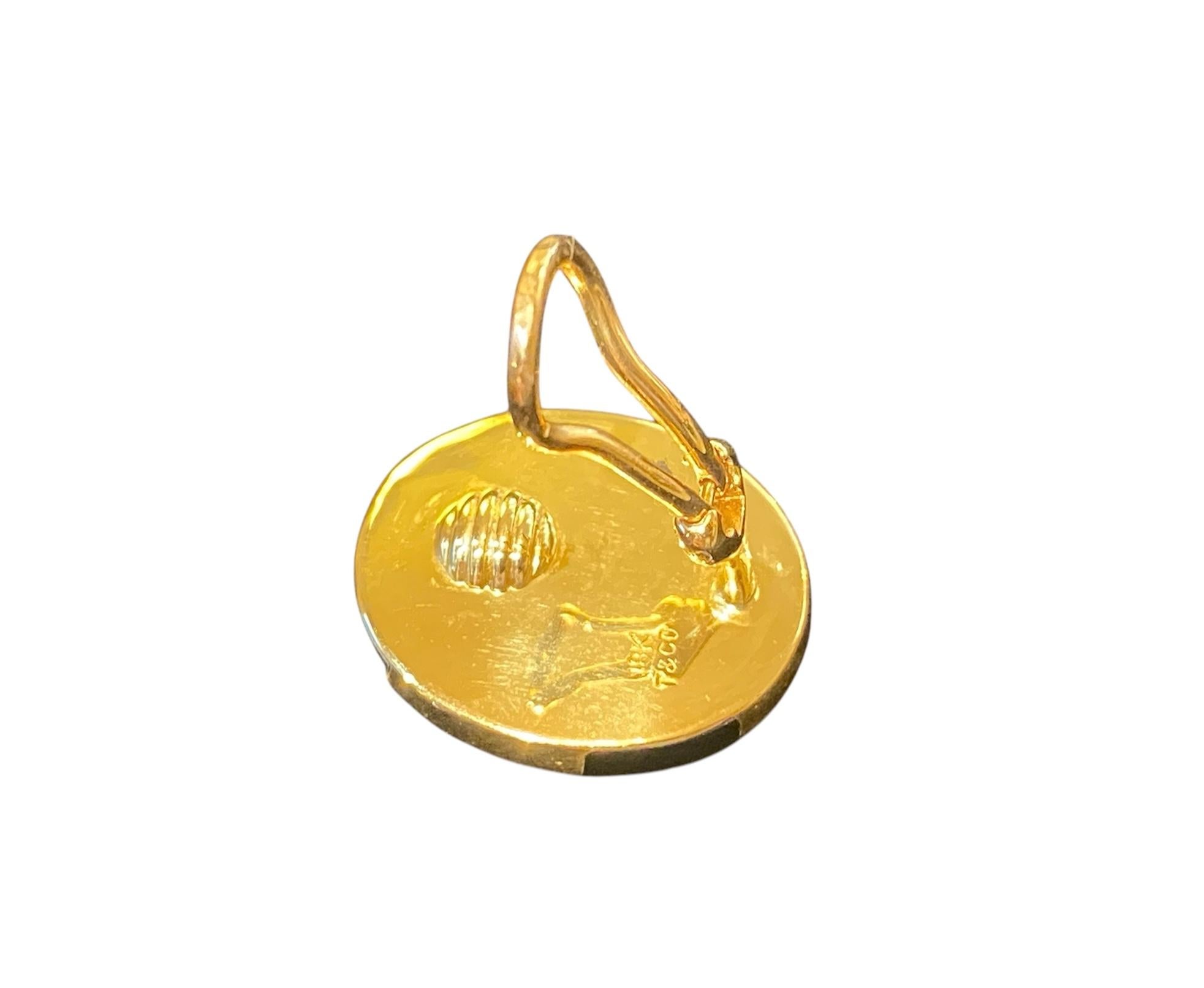 Tiffany & Co. Boucles d'oreilles hématite, jade, nacre et or en vente 8