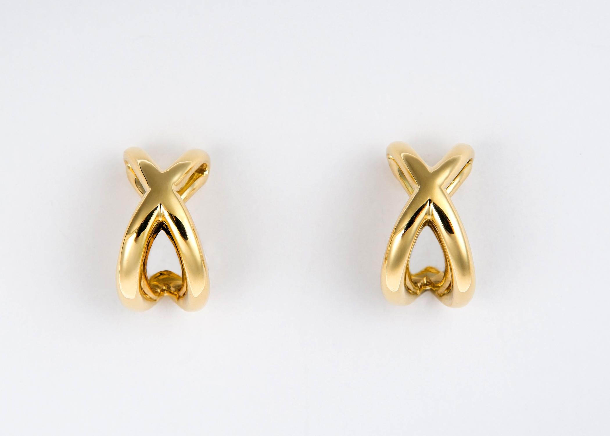 Tiffany & Co. Iconic Crisscross Gold Earrings In Excellent Condition In Atlanta, GA