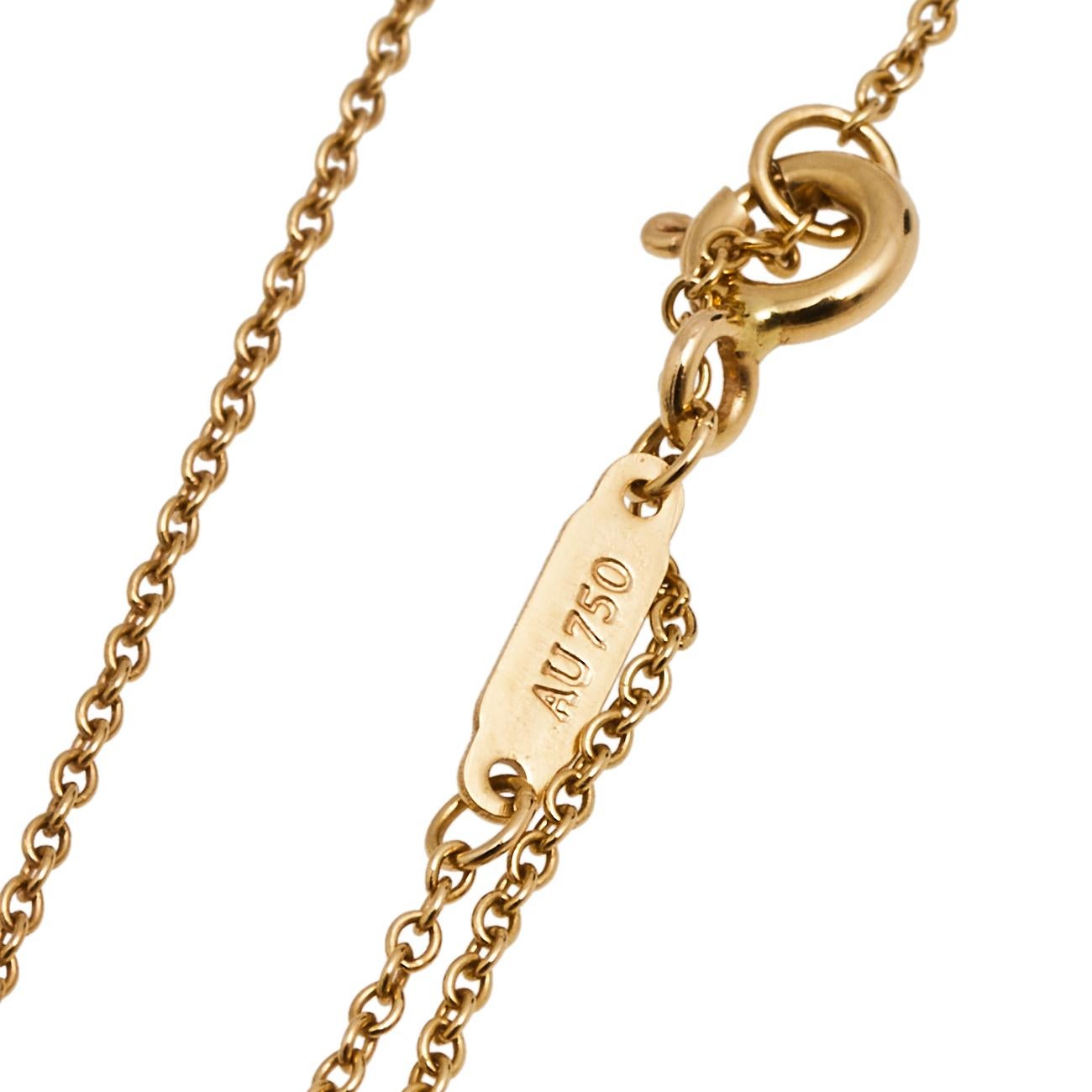 This beauty from Tiffany & Co. is exquisite and perfectly designed to last! Beautifully crafted from 18k rose gold, this piece is a stunner. It has been gloriously styled with an infinity pendant that is carried by a chain. The necklace fastens with