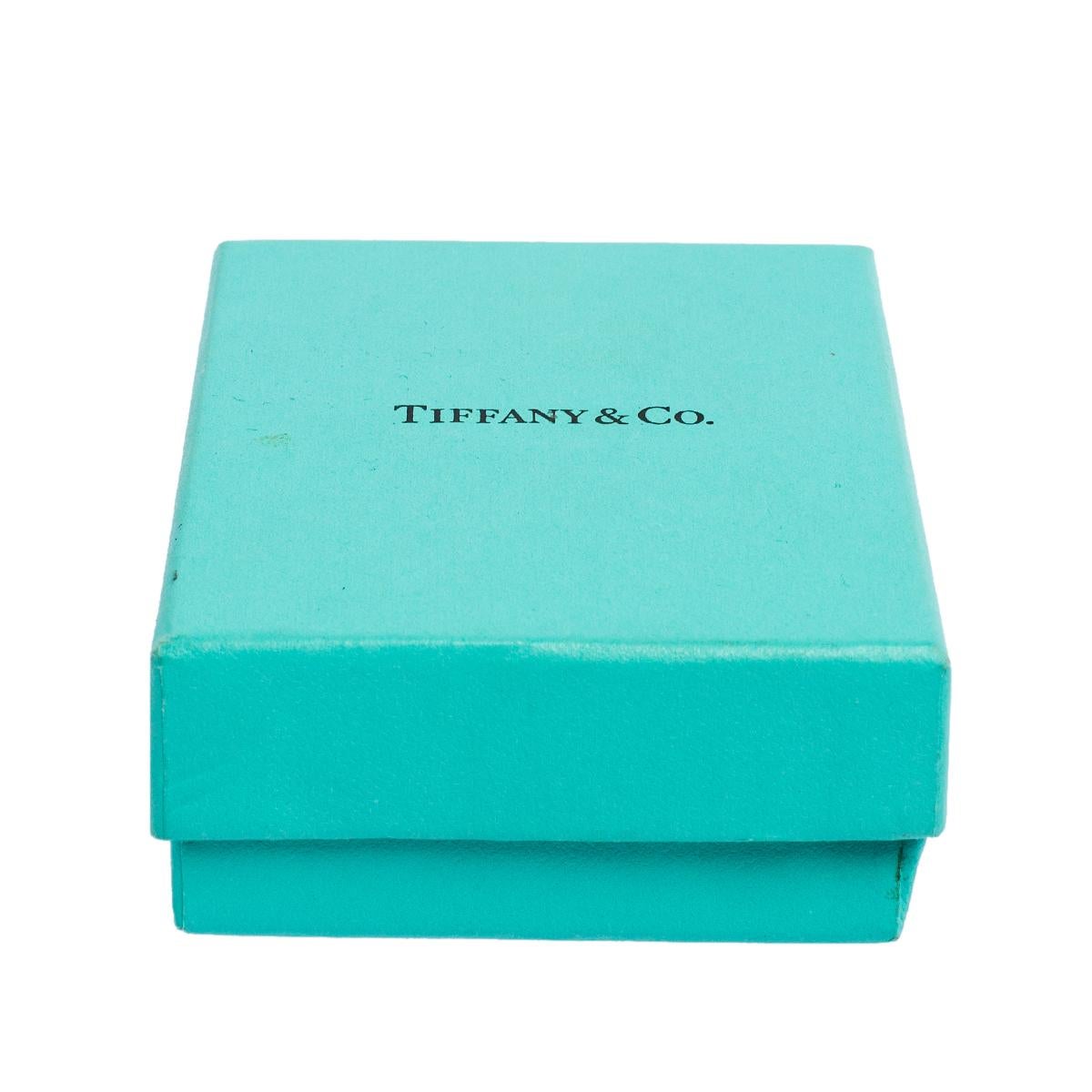 Tiffany & Co. Infinity Diamond Platinum Pendant Necklace In Fair Condition In Dubai, Al Qouz 2