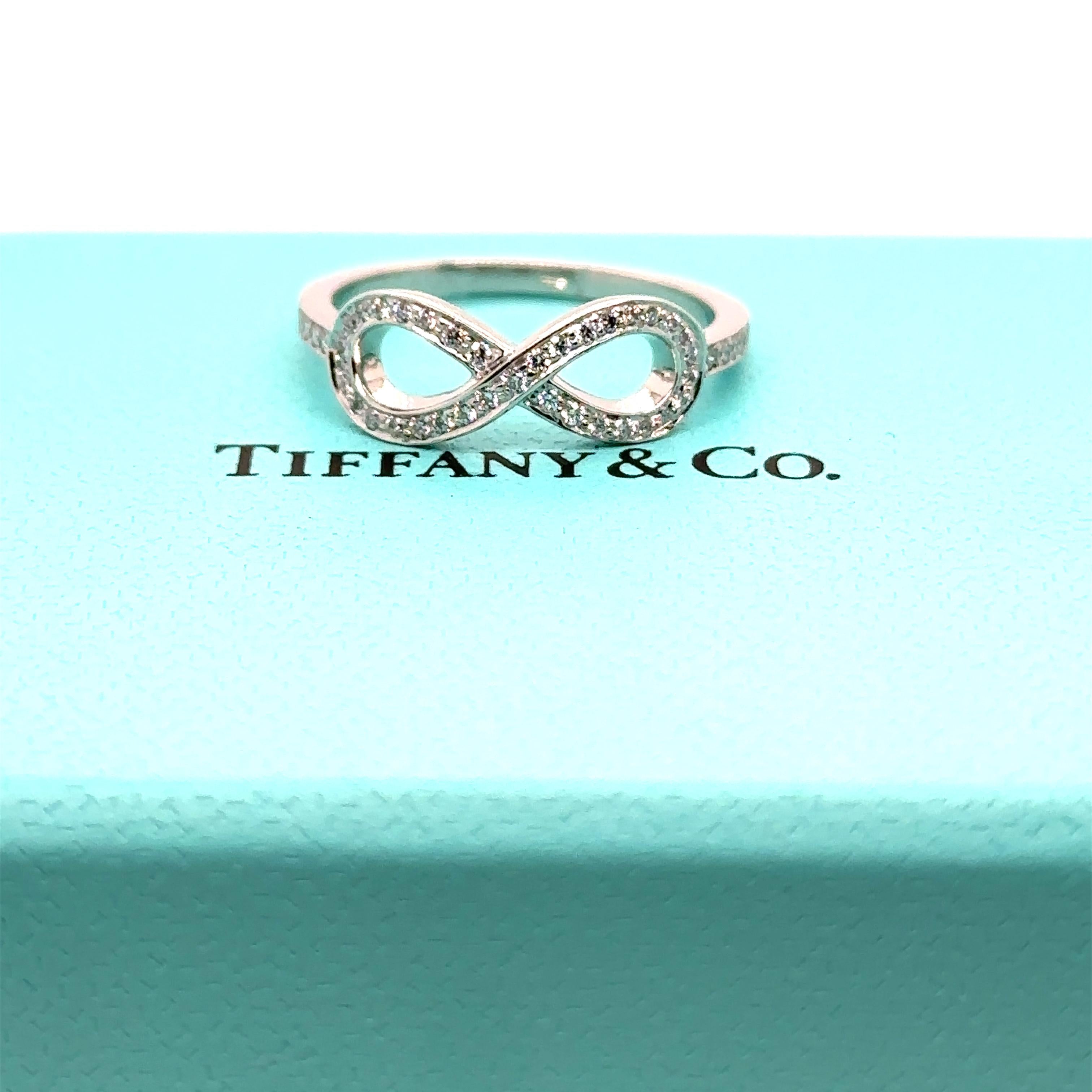Taille brillant Tiffany & Co, bague Infinity avec diamants 0,25 carat