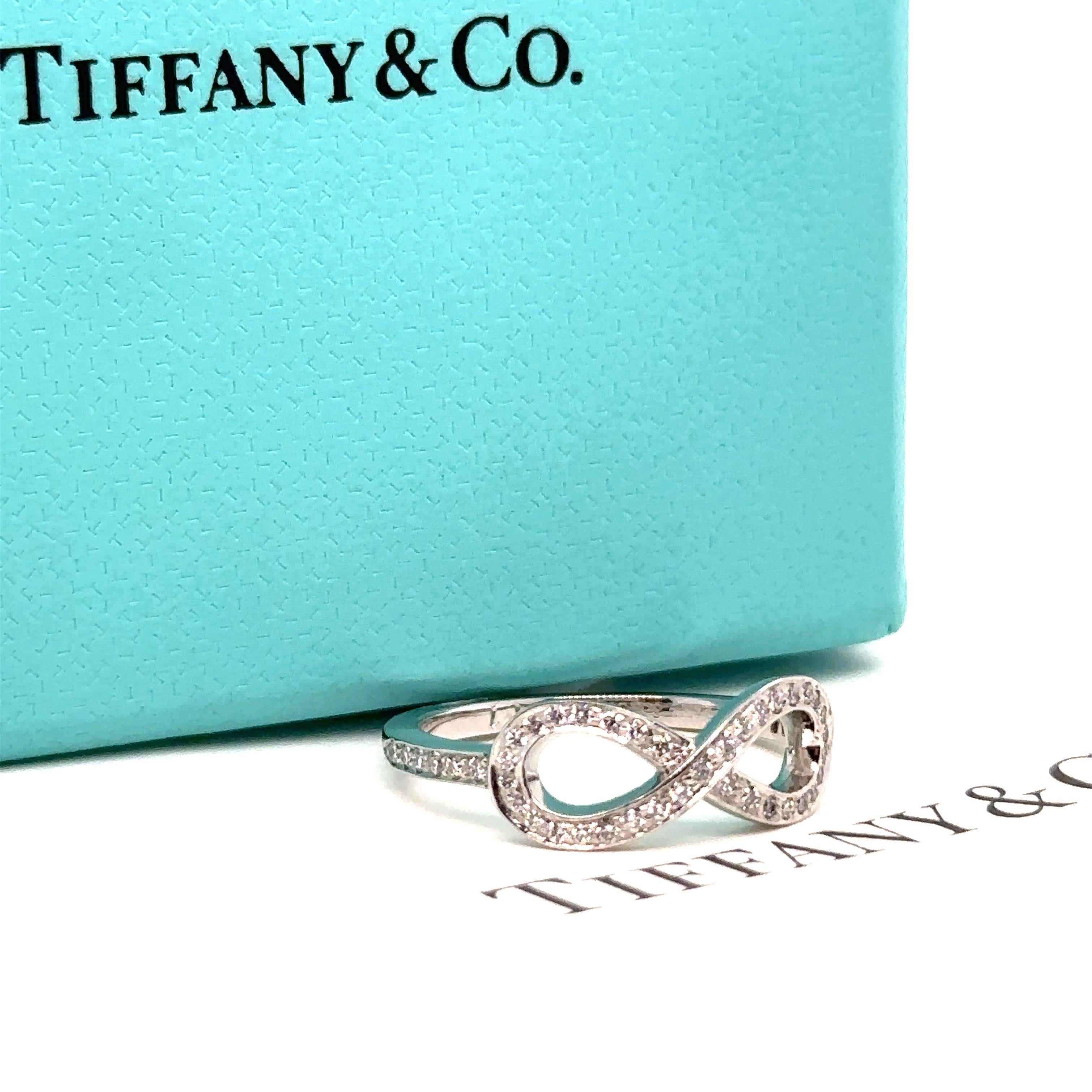 Tiffany & Co, bague Infinity avec diamants 0,25 carat Excellent état à SYDNEY, NSW