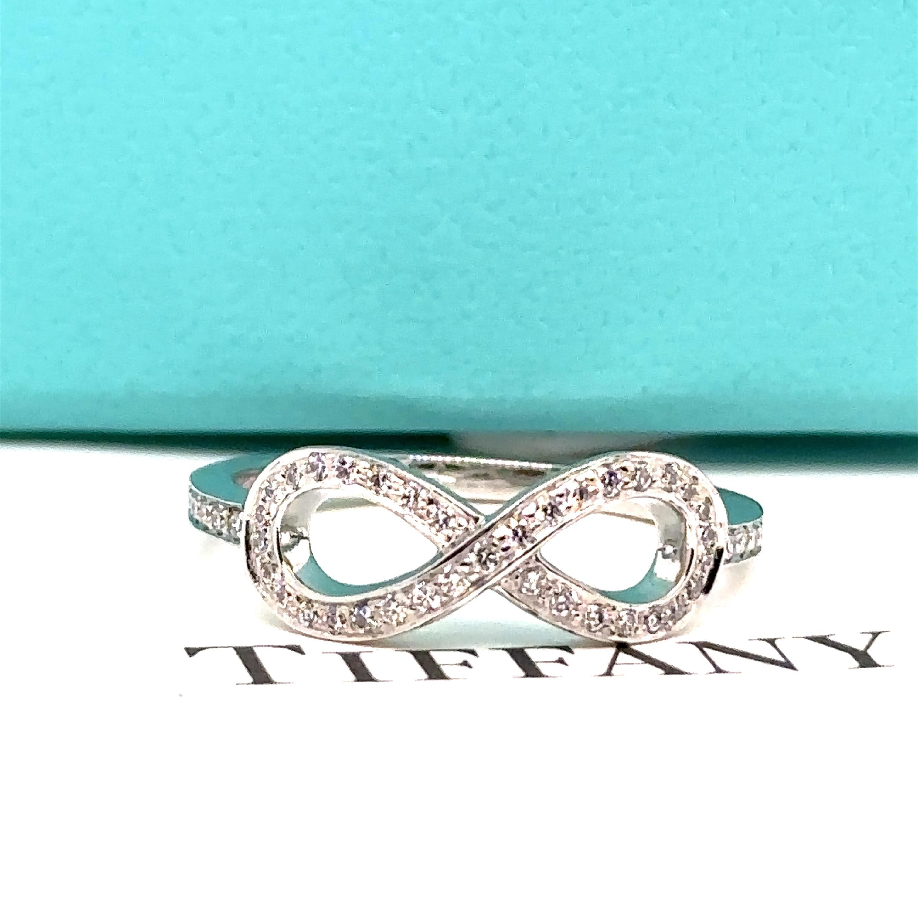 Tiffany & Co Infinity Diamond Ring 0.25 Carat In Excellent Condition In SYDNEY, NSW