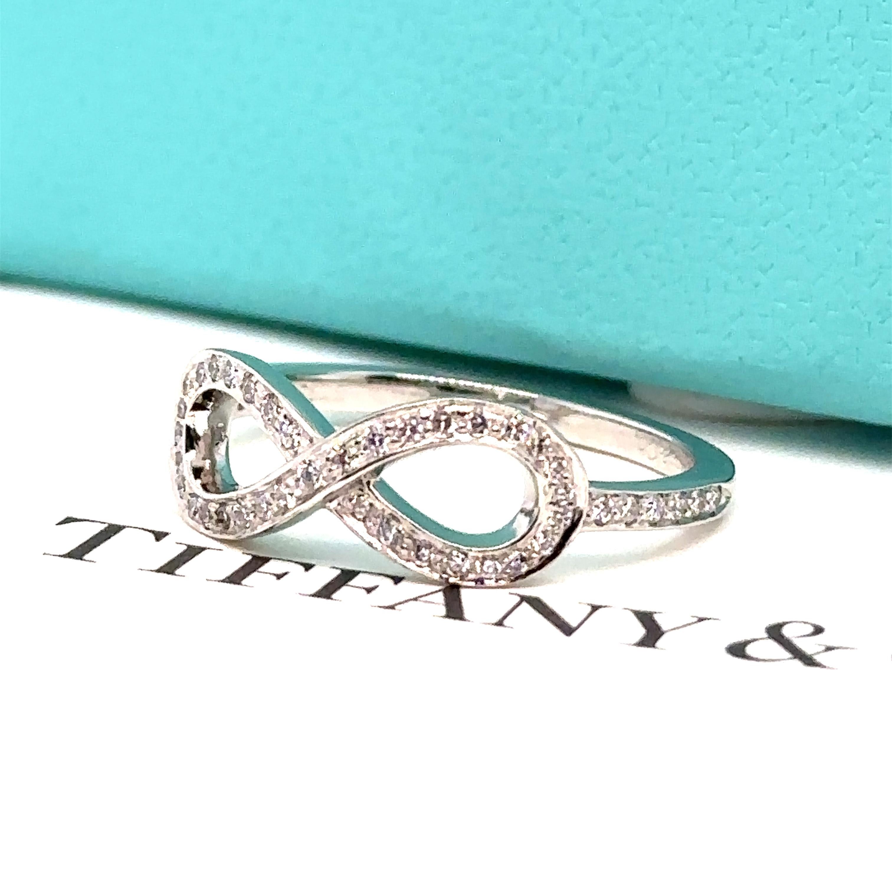 Women's Tiffany & Co Infinity Diamond Ring 0.25 Carat