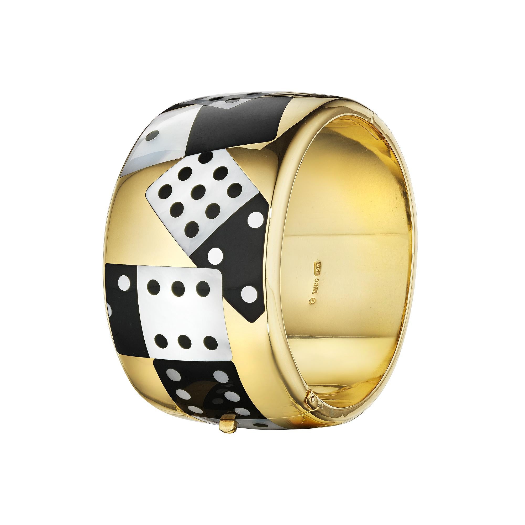 Tiffany & Co. Schwarzer Jade-Perlmutt-Gold-Domino-Armreif mit Intarsien (Modernistisch) im Angebot