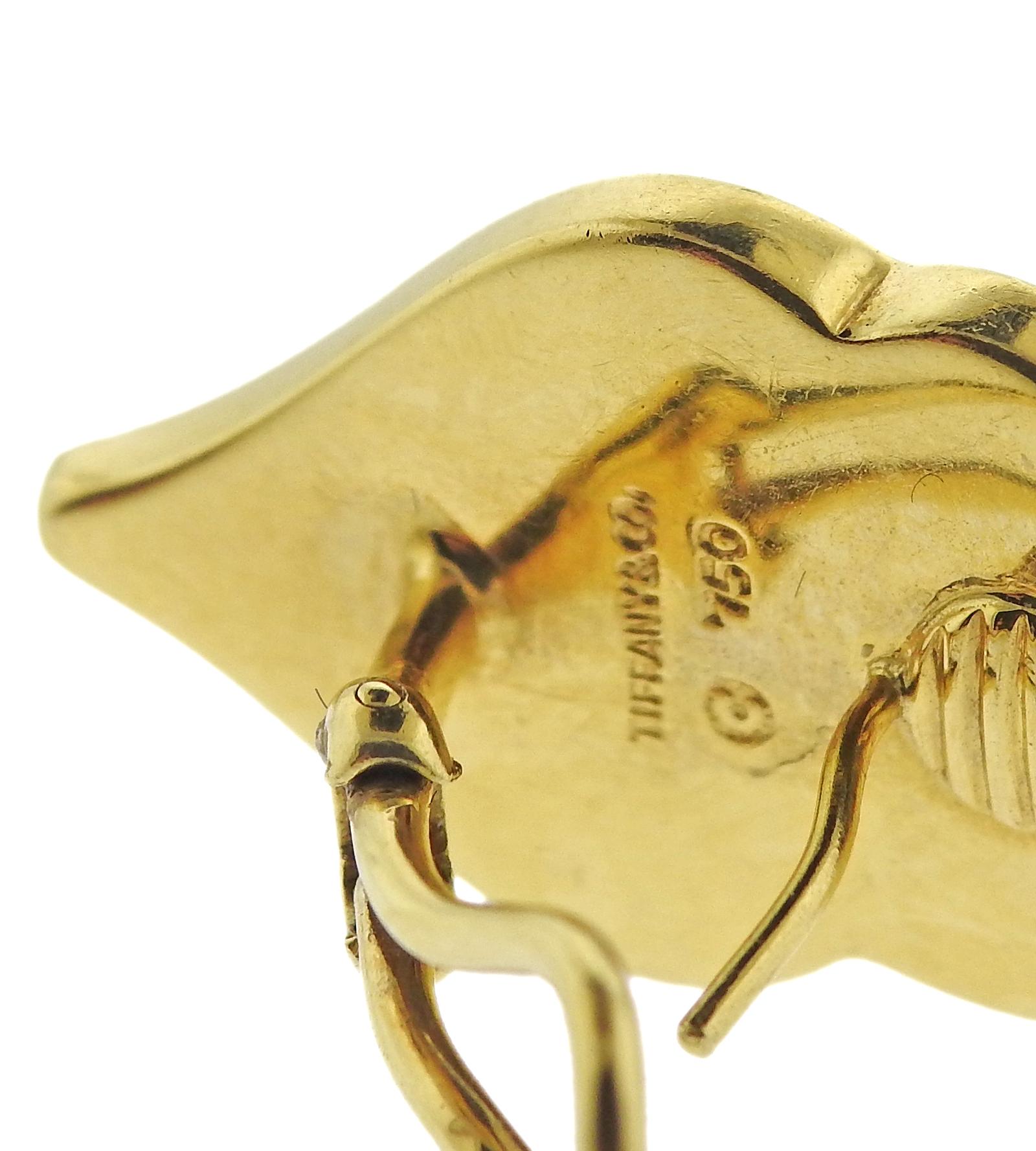 Orecchini Tiffany & Co. in oro con intarsio di onice In condizioni ottime in vendita a New York, NY