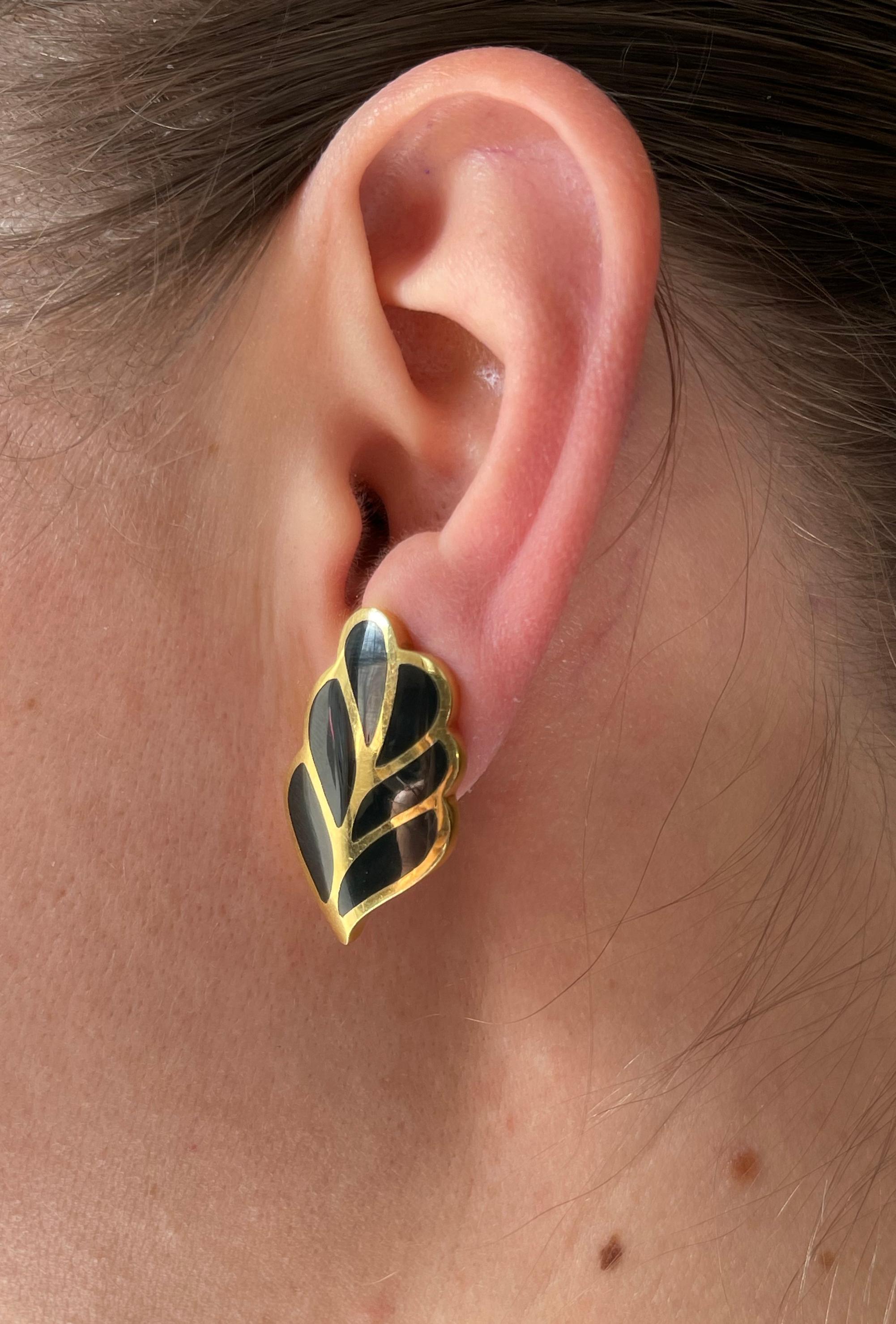 Tiffany & Co. Onyx-Ohrringe aus Gold mit Intarsien im Angebot 1
