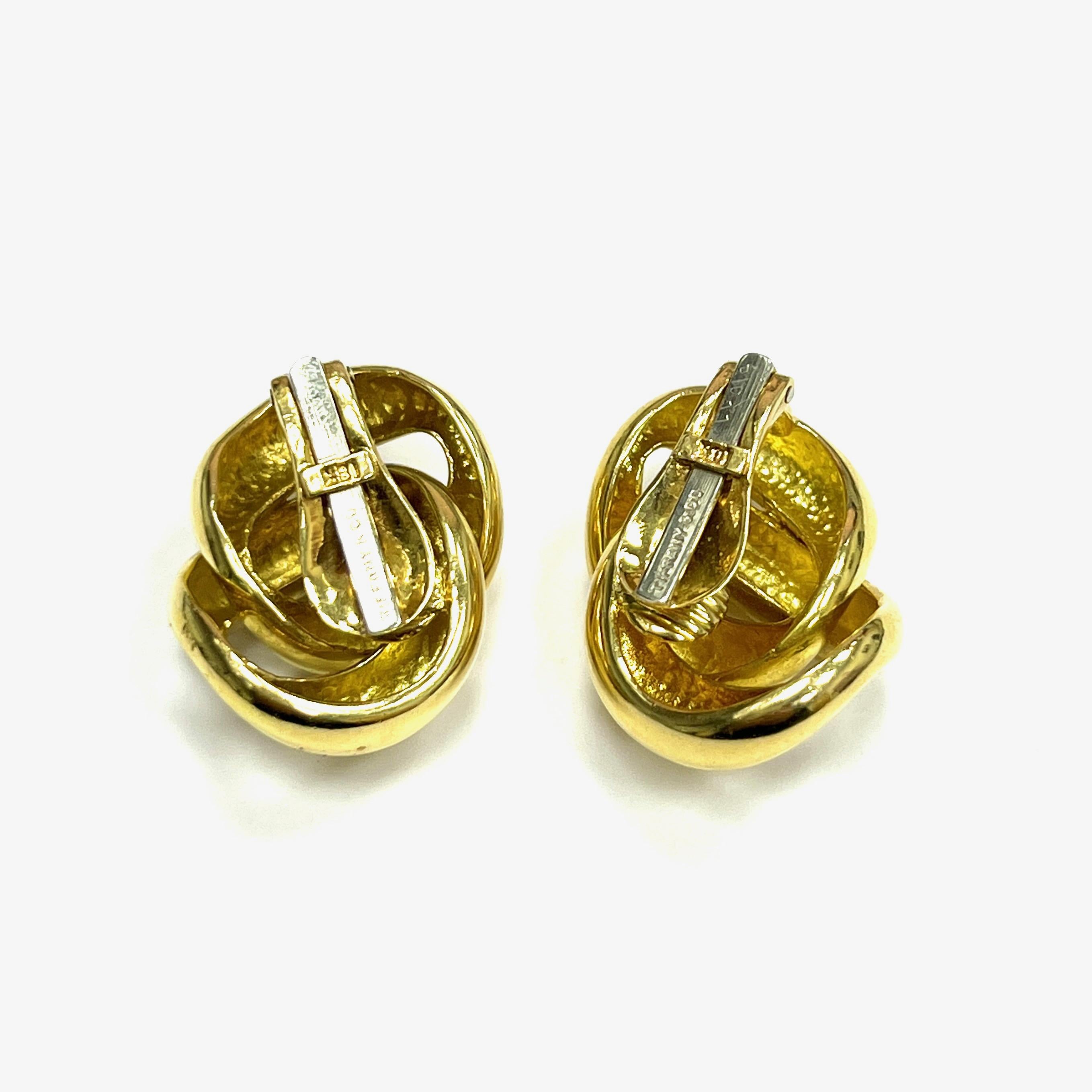 Tiffany & Co. Interlinking Gold Ear Clips In Excellent Condition For Sale In New York, NY