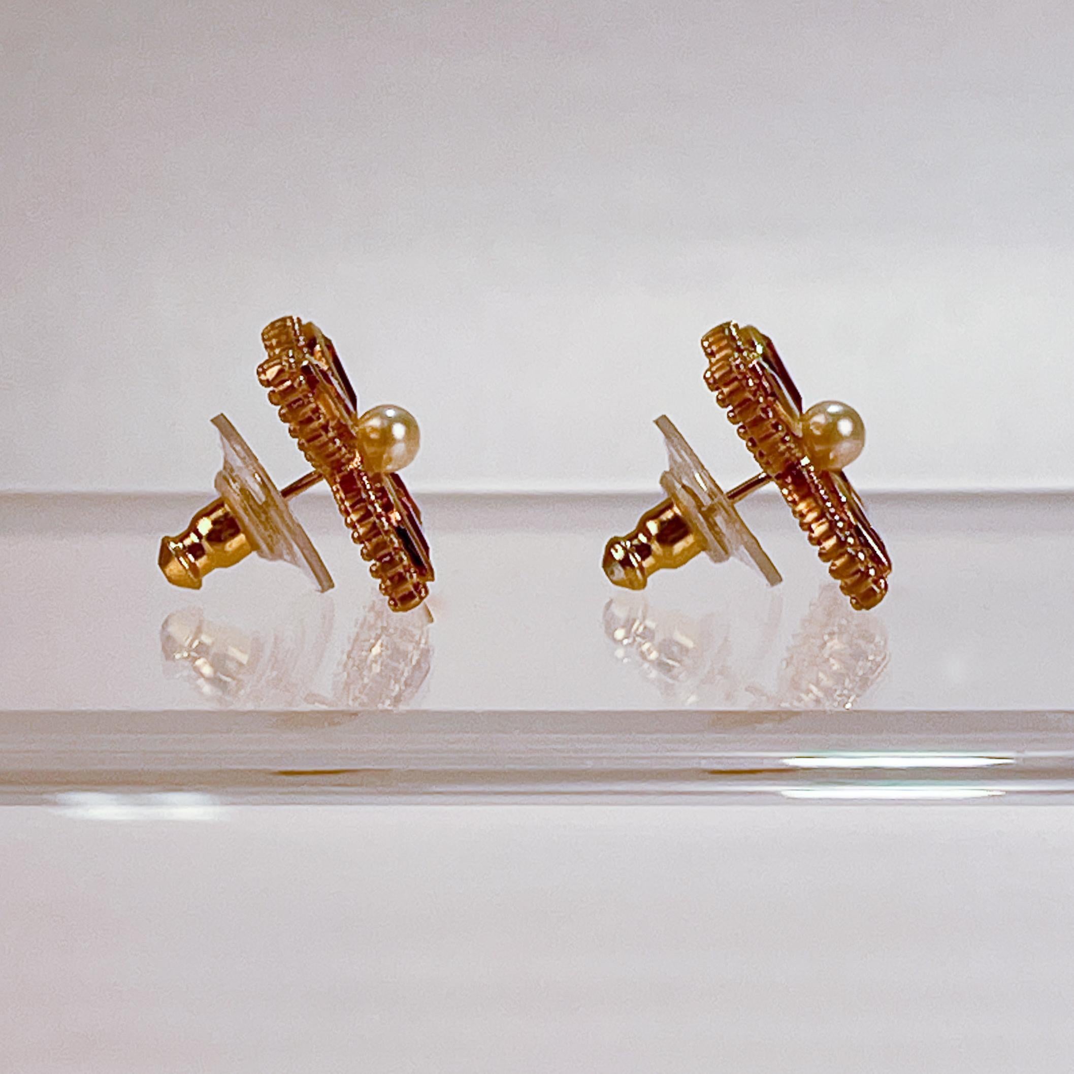 Modern Tiffany & Co Iridesse 18 Karat Gold Citrine and Pearl Stud Earrings