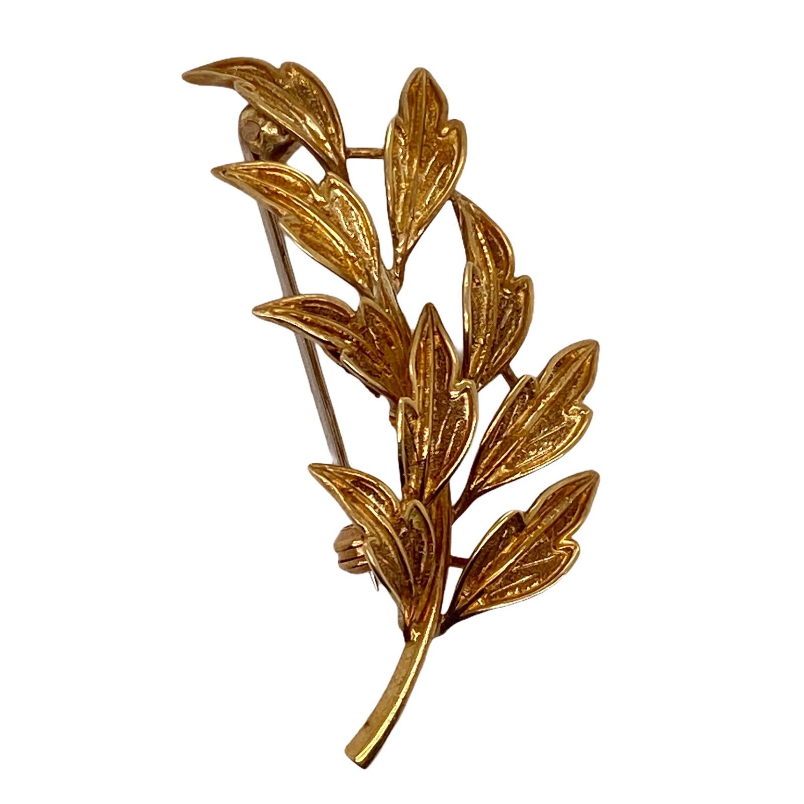 Tiffany & Co. Italian 18 Karat Yellow Gold Leaf Vintage Pin Brooch In Excellent Condition In Boca Raton, FL