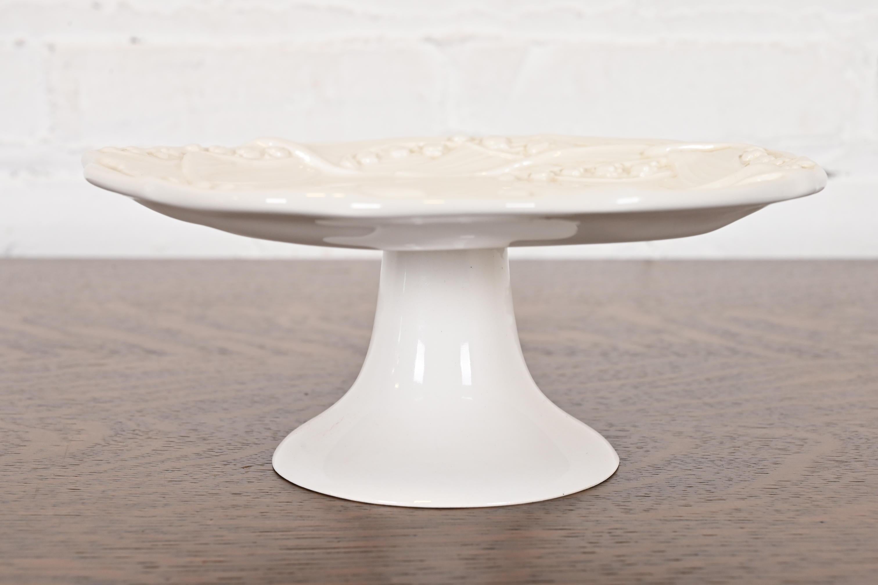 Art Nouveau Tiffany & Co. Tazza con piedistallo in porcellana italiana o alzata per dolci in vendita
