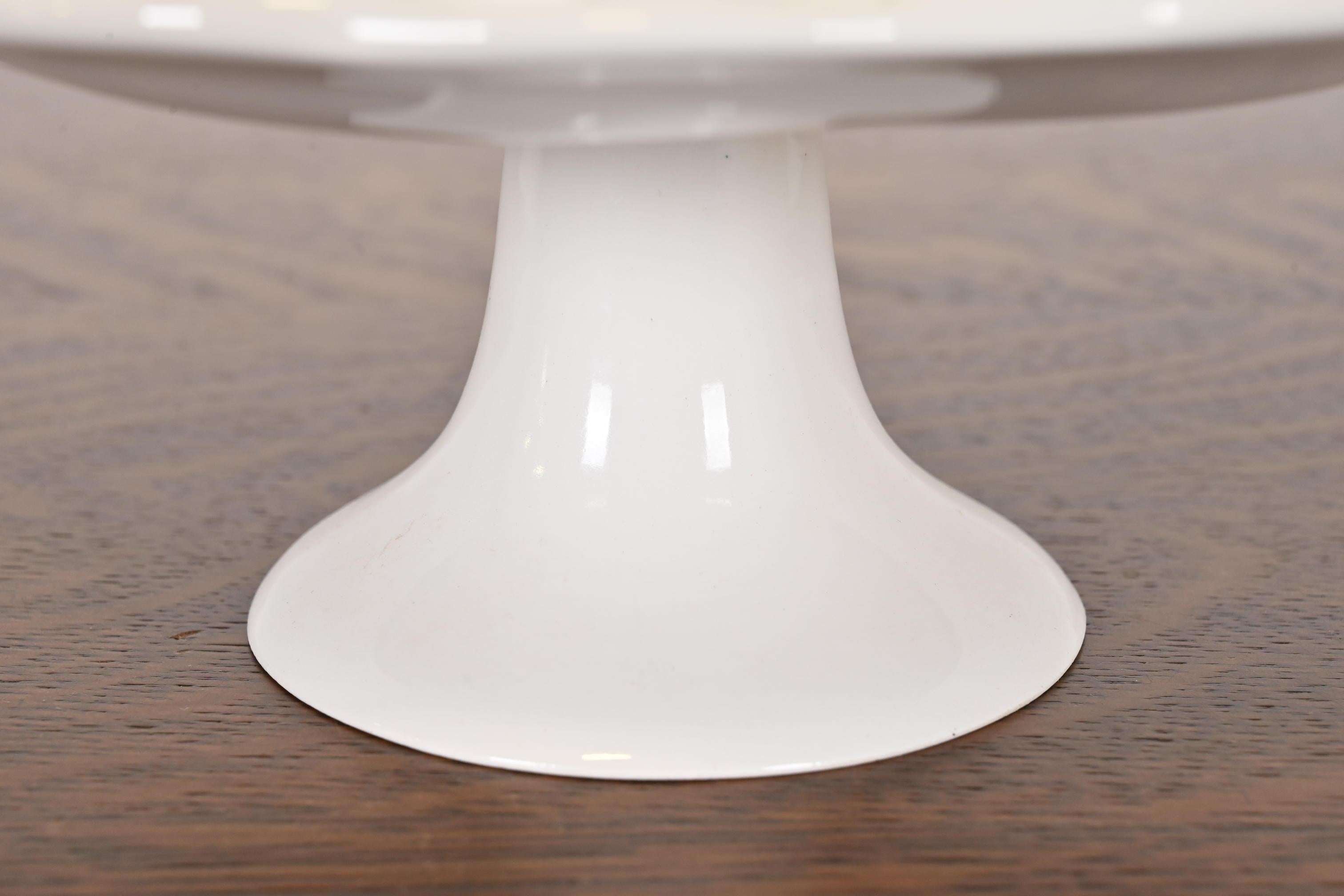 Porcellana Tiffany & Co. Tazza con piedistallo in porcellana italiana o alzata per dolci in vendita