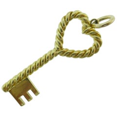 Tiffany & Co. Italy 18 Karat Gold Key to My Heart Pendant Vintage, circa 1960s