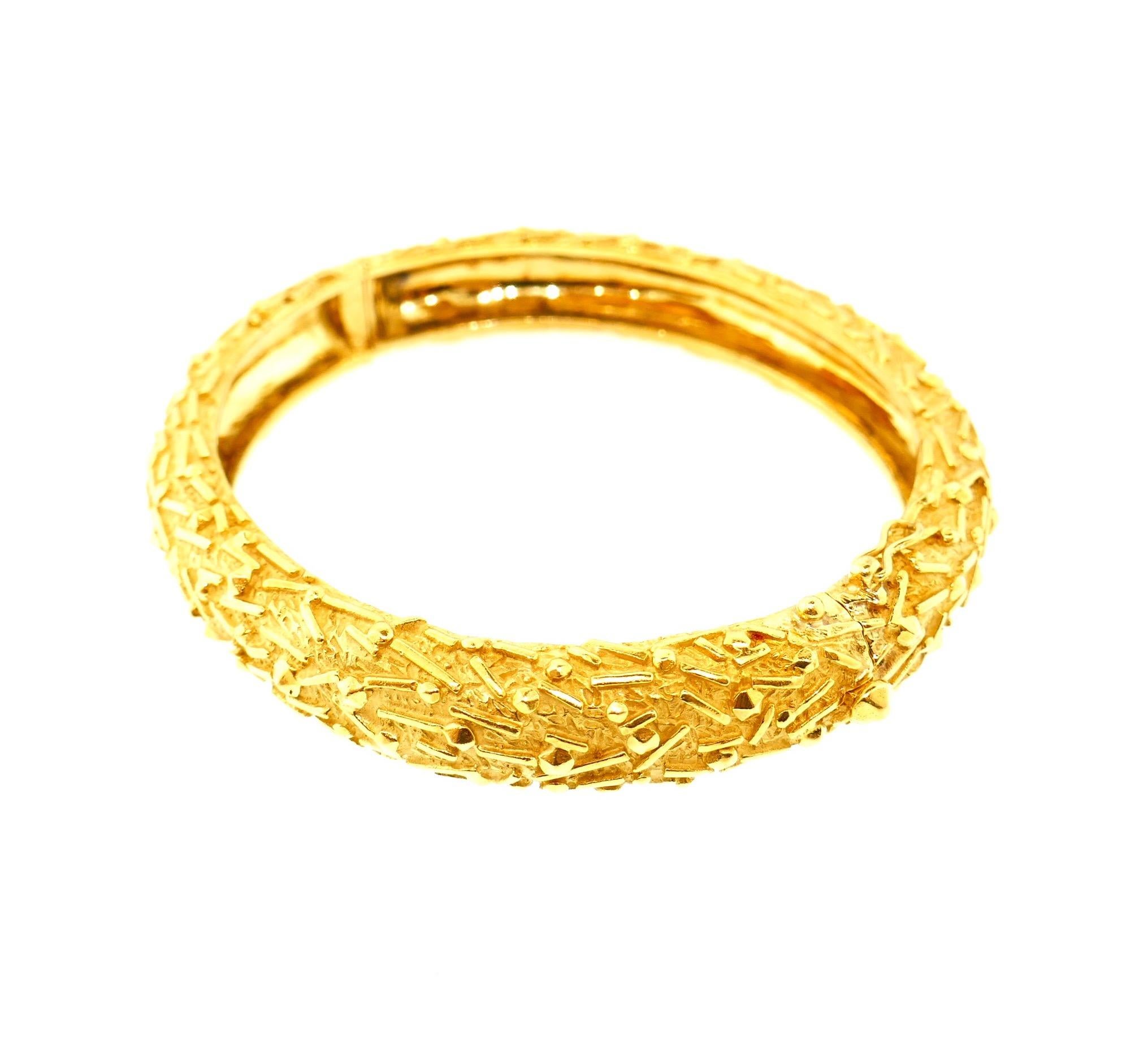 Tiffany & Co. Italy 18 Karat Yellow Gold Modernist Bangle 1