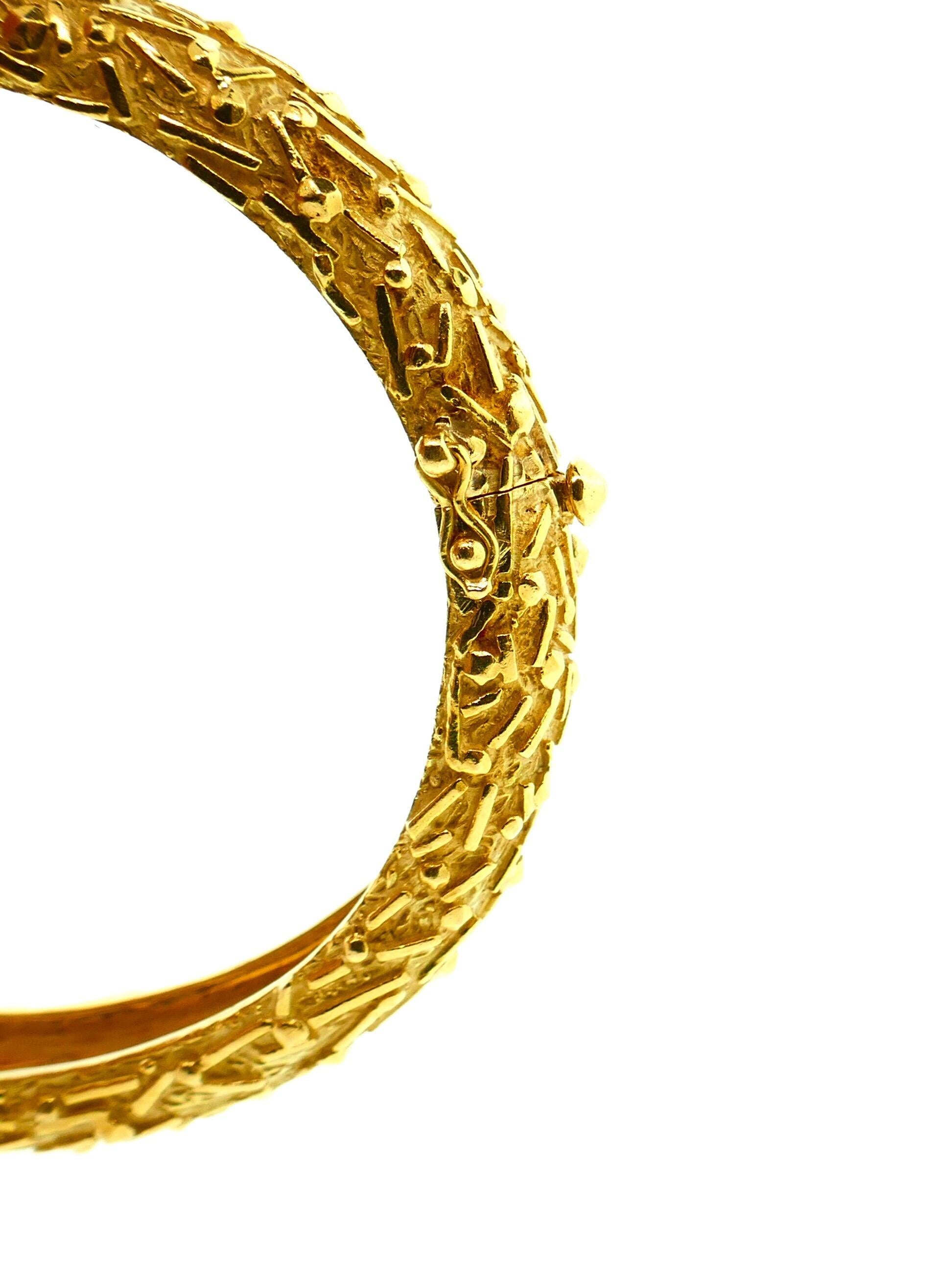 Tiffany & Co. Italy 18 Karat Yellow Gold Modernist Bangle 5