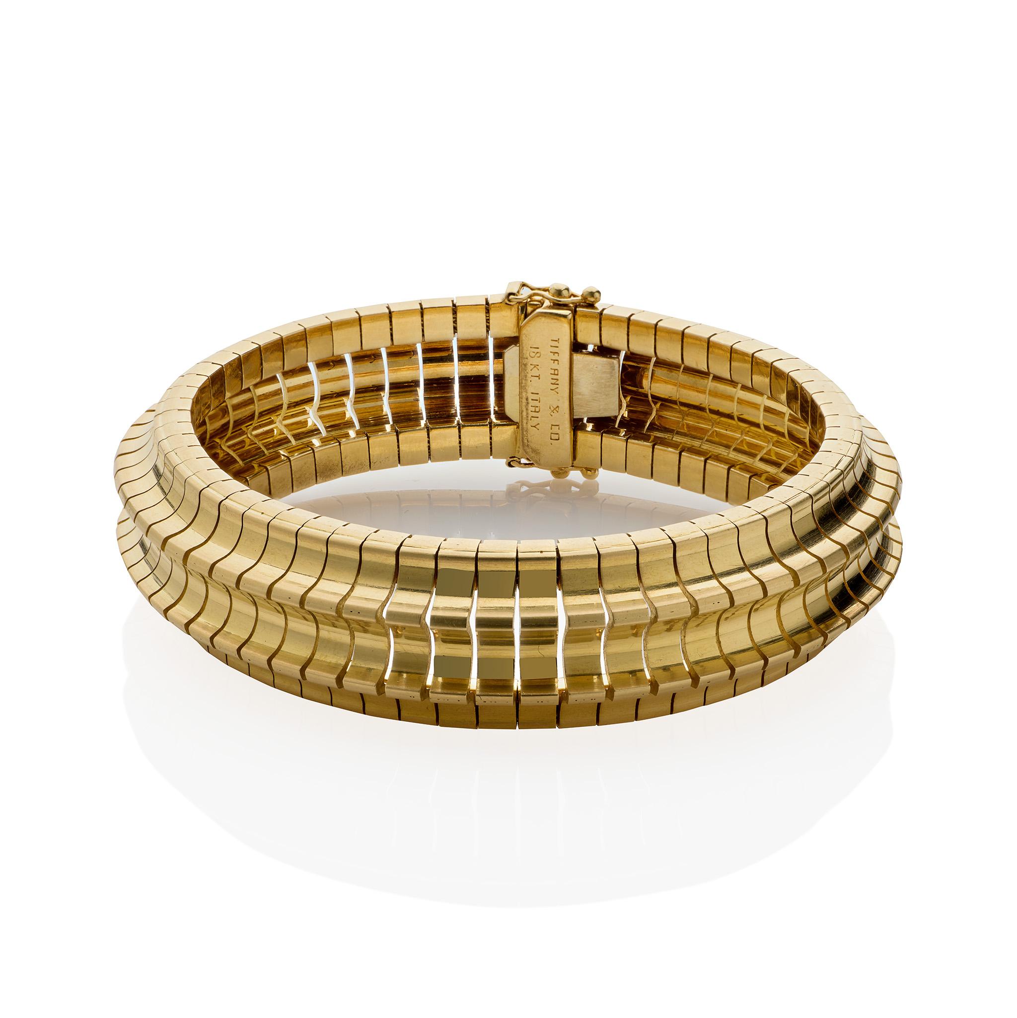 Tiffany & Co. Italy 18K Gold Bracelet In Excellent Condition In New York, NY
