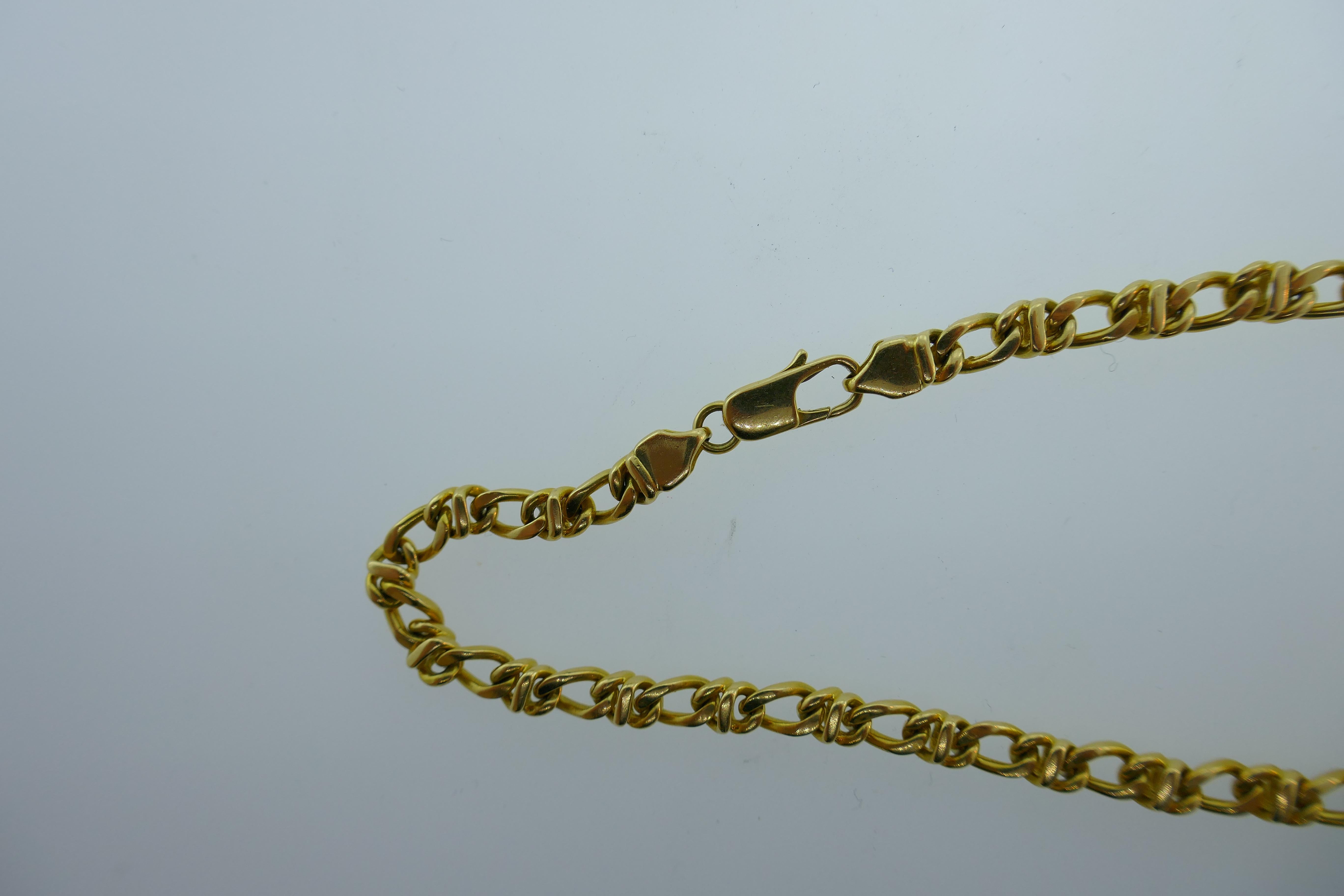 Women's or Men's Tiffany & Co. Italy 18 Karat Yellow Gold Chain Link Necklace circa 1980s Vintage