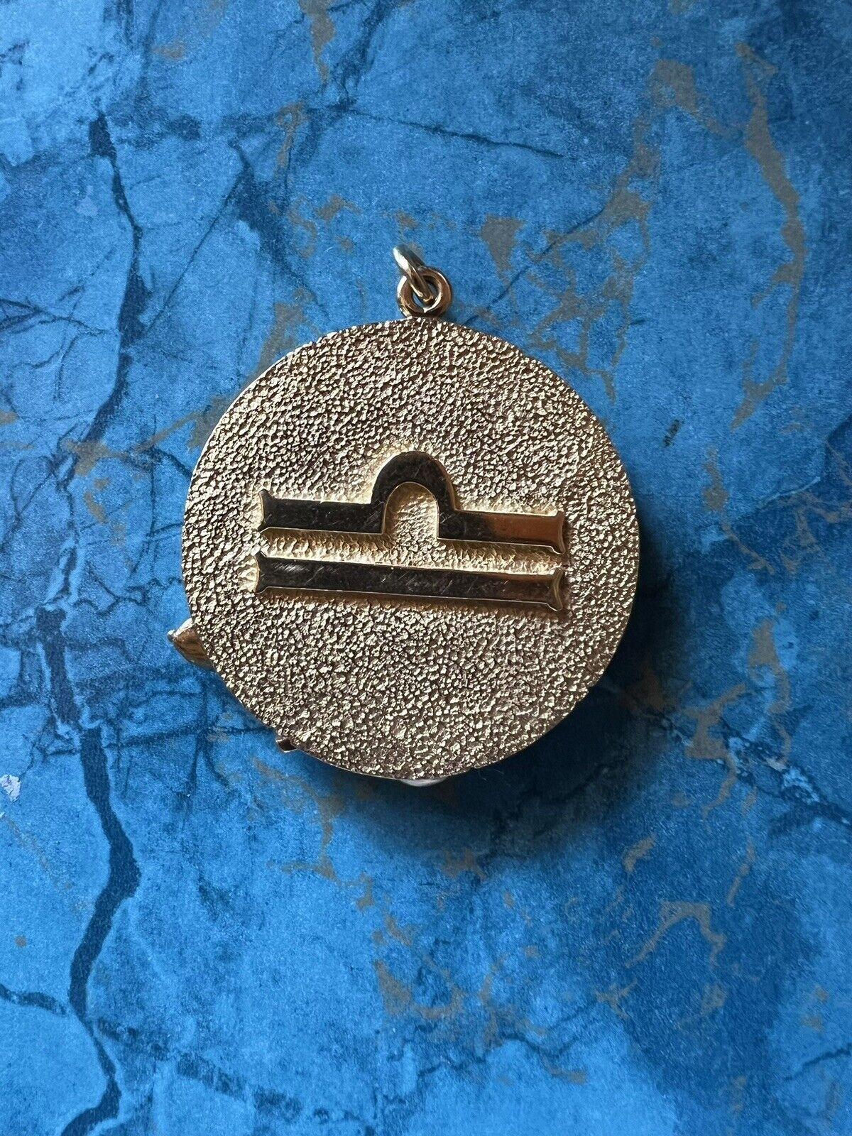 Round Cut TIFFANY & CO. ITALY 18k Yellow Gold & Diamond Libra Zodiac Pendant Vintage Rare