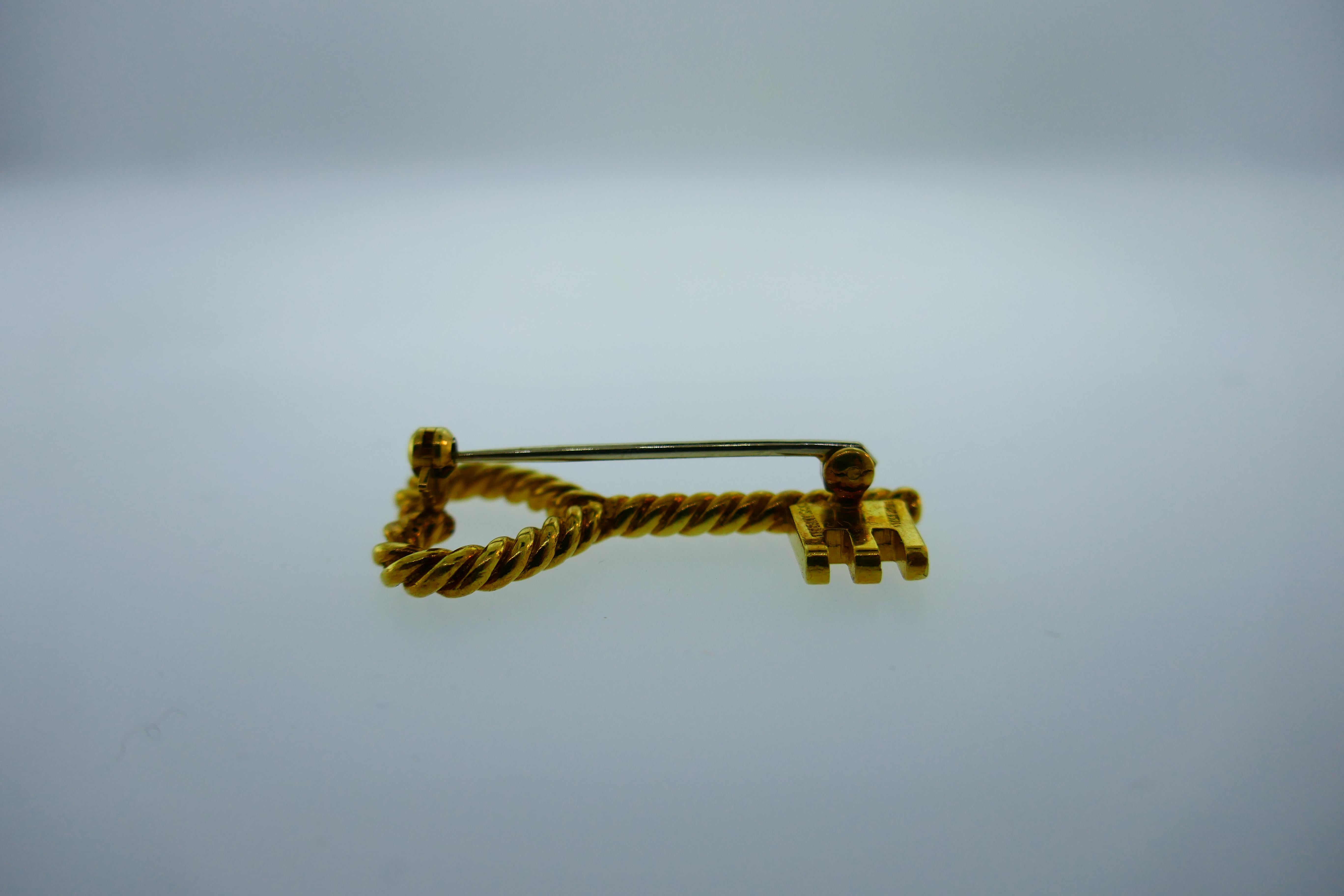 Tiffany & Co. Italy 18 Karat Yellow Gold Key to My Heart Brooch /Pendant Vintage In Excellent Condition In Beverly Hills, CA