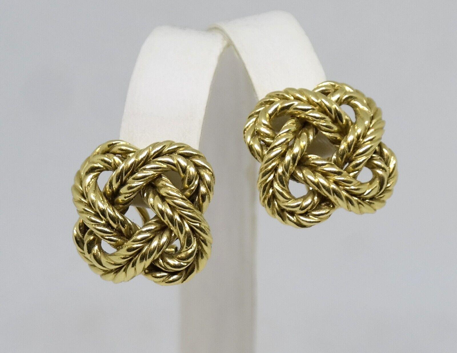 TIFFANY & CO. Italy 18k Yellow Gold Knot Motif Clip On Earrings Vintage 1970s For Sale 5