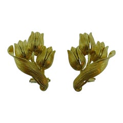Tiffany 
Co. Italy 18k Yellow Gold Leaf Motif Clip on Earrings, circa 1960s