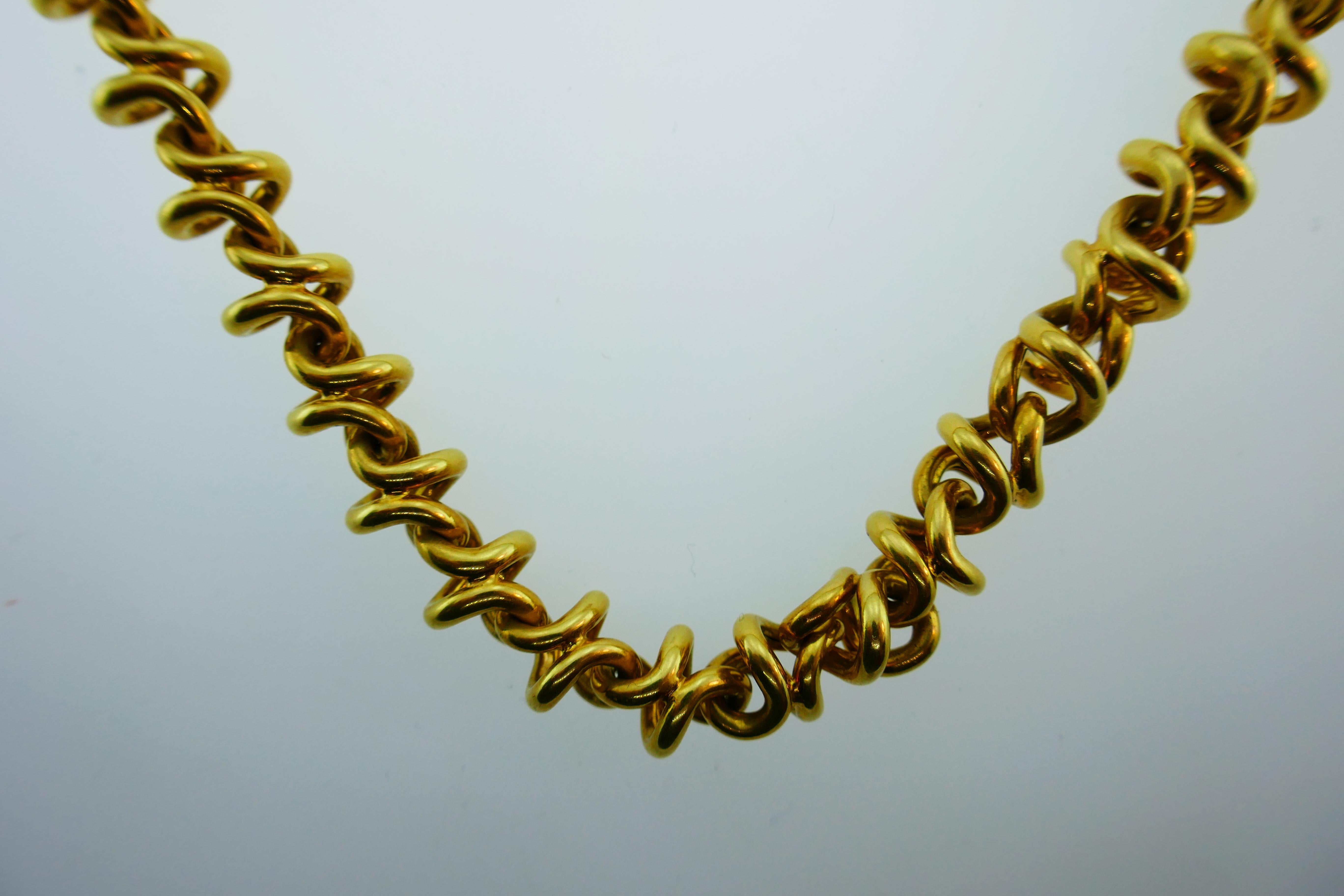 Women's or Men's Tiffany & Co. Italy 18 Karat Yellow Gold Link Necklace Vintage