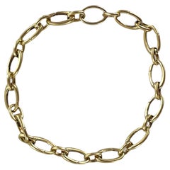 Tiffany & Co. Italy Oval Link Clasp 18 Karat Yellow Gold Modern Bracelet