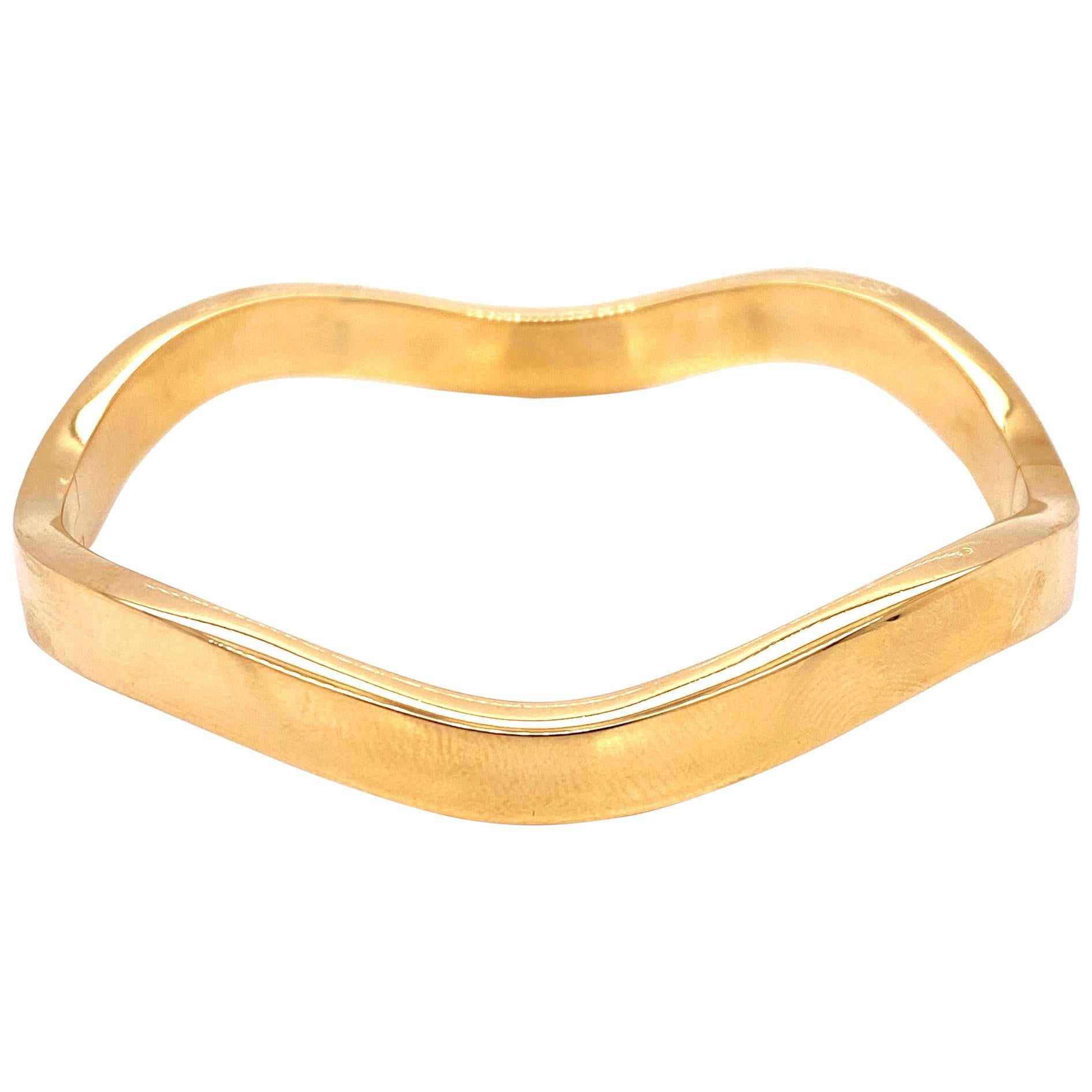 Tiffany & Co. Italy Wave 18 Karat Yellow Gold Bangle Bracelet