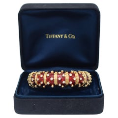 Tiffany & Co. J. Schlumberger Bracelet en or, émail rouge et diamants
