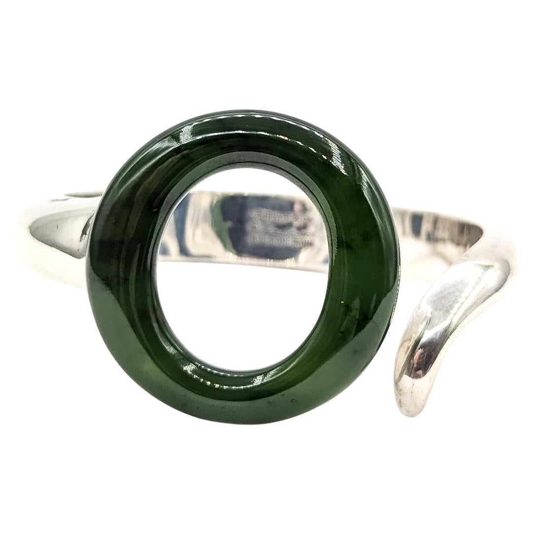 Tiffany
Co. Bracciale flessibile di giada in argento sterling