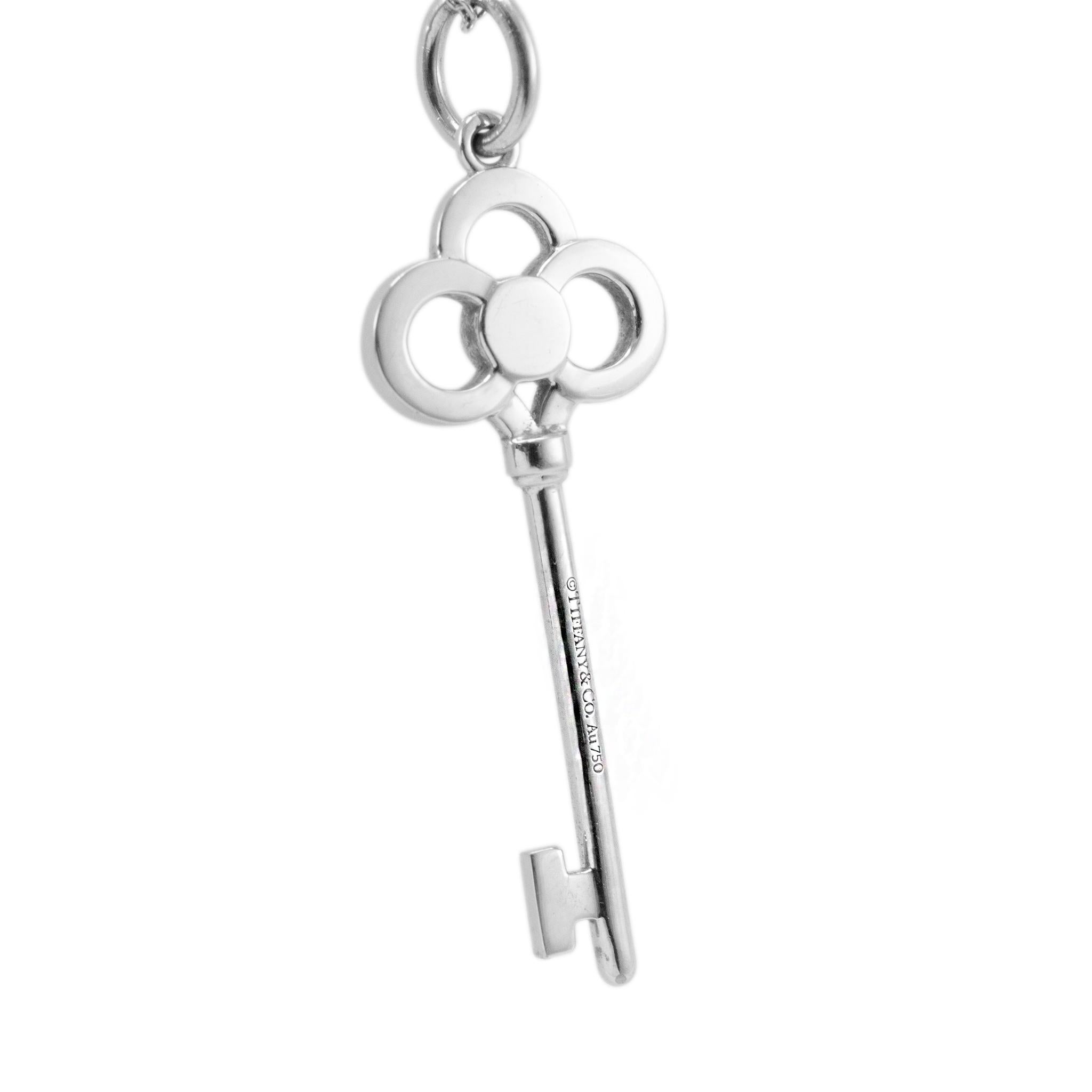 Tiffany & Co. Keys 18K White Gold Pave Diamond Mini Crown Key Pendant Necklace In Excellent Condition For Sale In Houston, TX