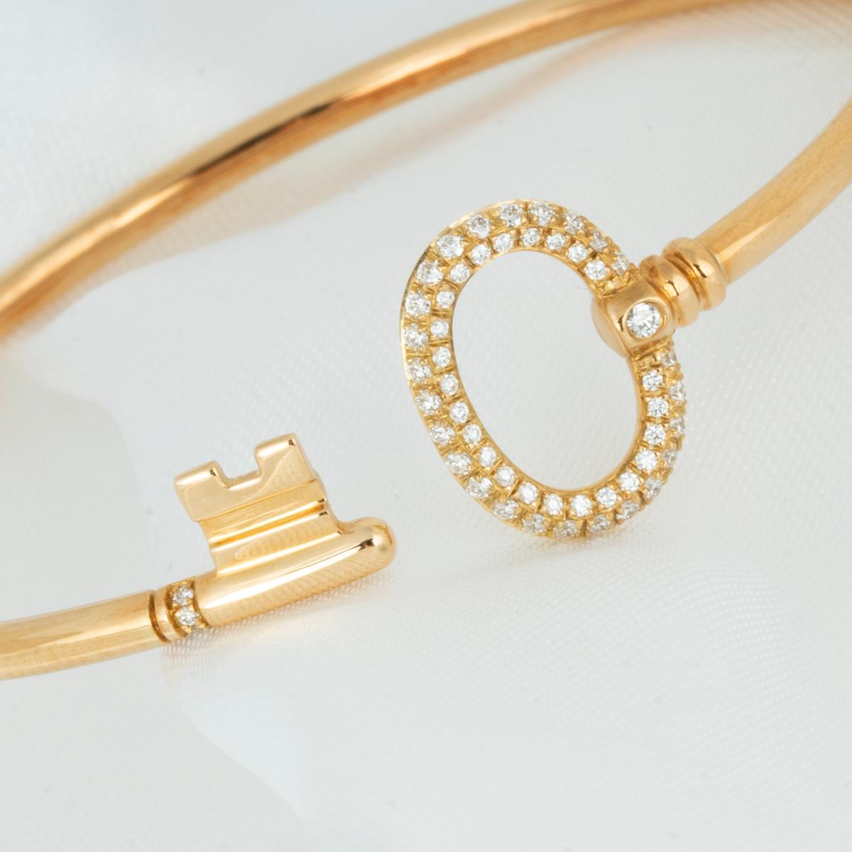 Tiffany & Co. Keys Yellow Gold Diamond Wire Bracelet 0.18 TDW In Excellent Condition In Mayfair, London, London