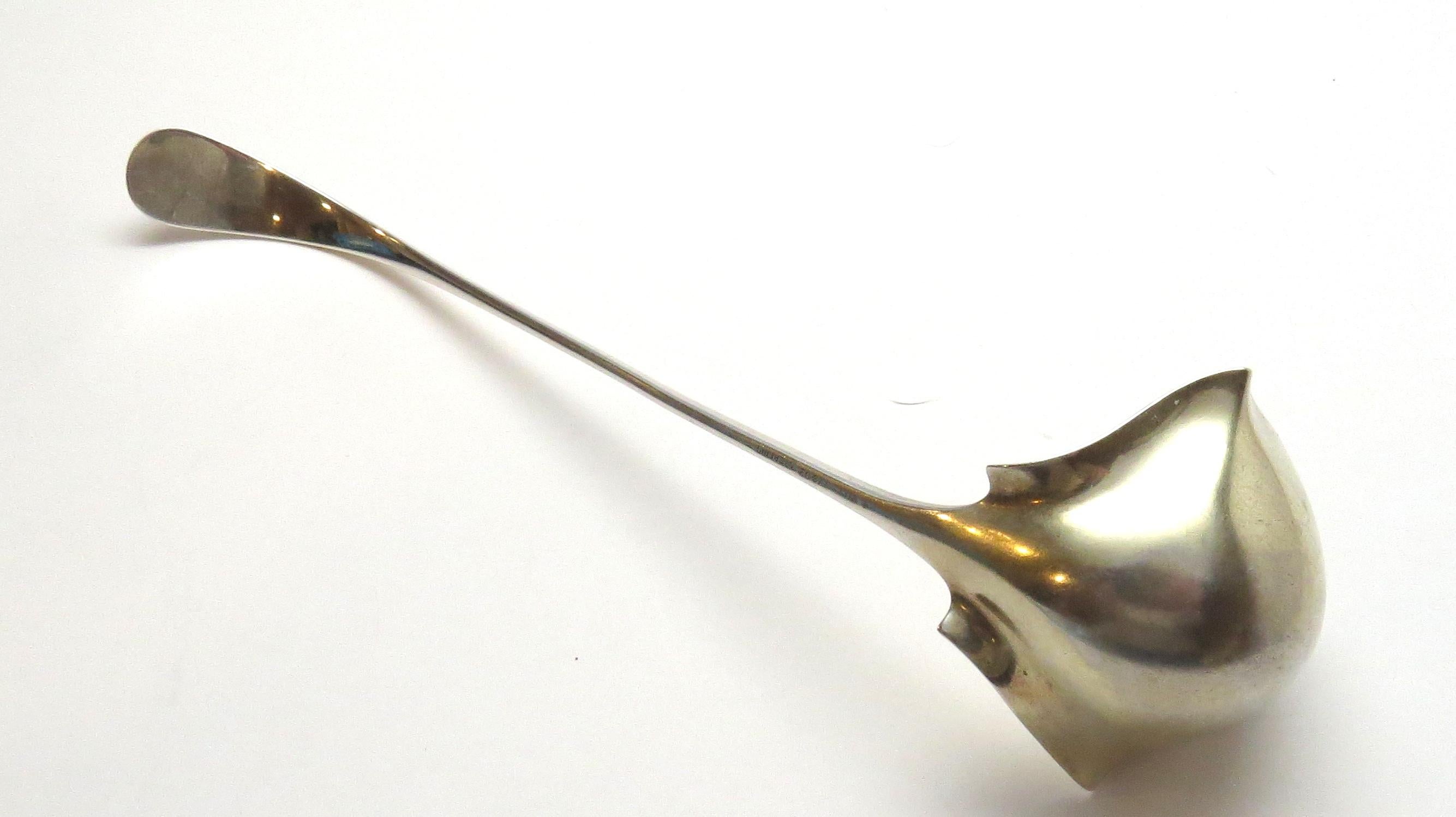 Tiffany & Co. King William Engraved Sterling Silver Double-Lipped Cream Ladle For Sale 1