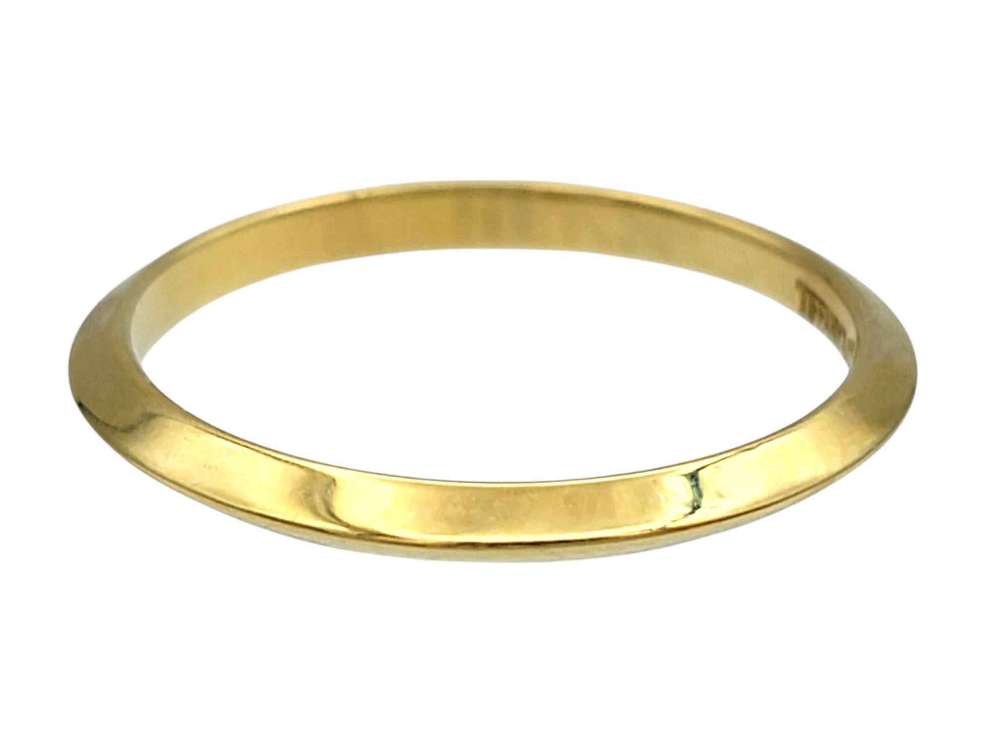 Women's or Men's Tiffany & Co. Knife Edge 2mm Stacking Band Ring in Polished 18 Karat Yellow Gold For Sale