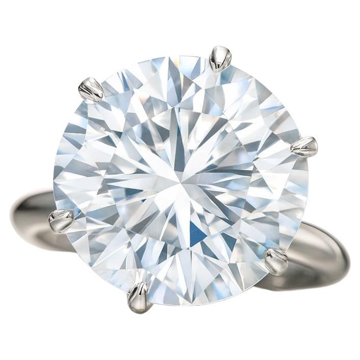 Tiffany & Co. Solitär-Diamant-Verlobungsring mit Messerkante

Ein wahrhaft außergewöhnlicher Verlobungsring von Tiffany & Co. mit dem ikonischen Solitär-Design, gefertigt in Platin. Sein Herzstück ist ein außergewöhnlicher Diamant von 6,39 Karat,