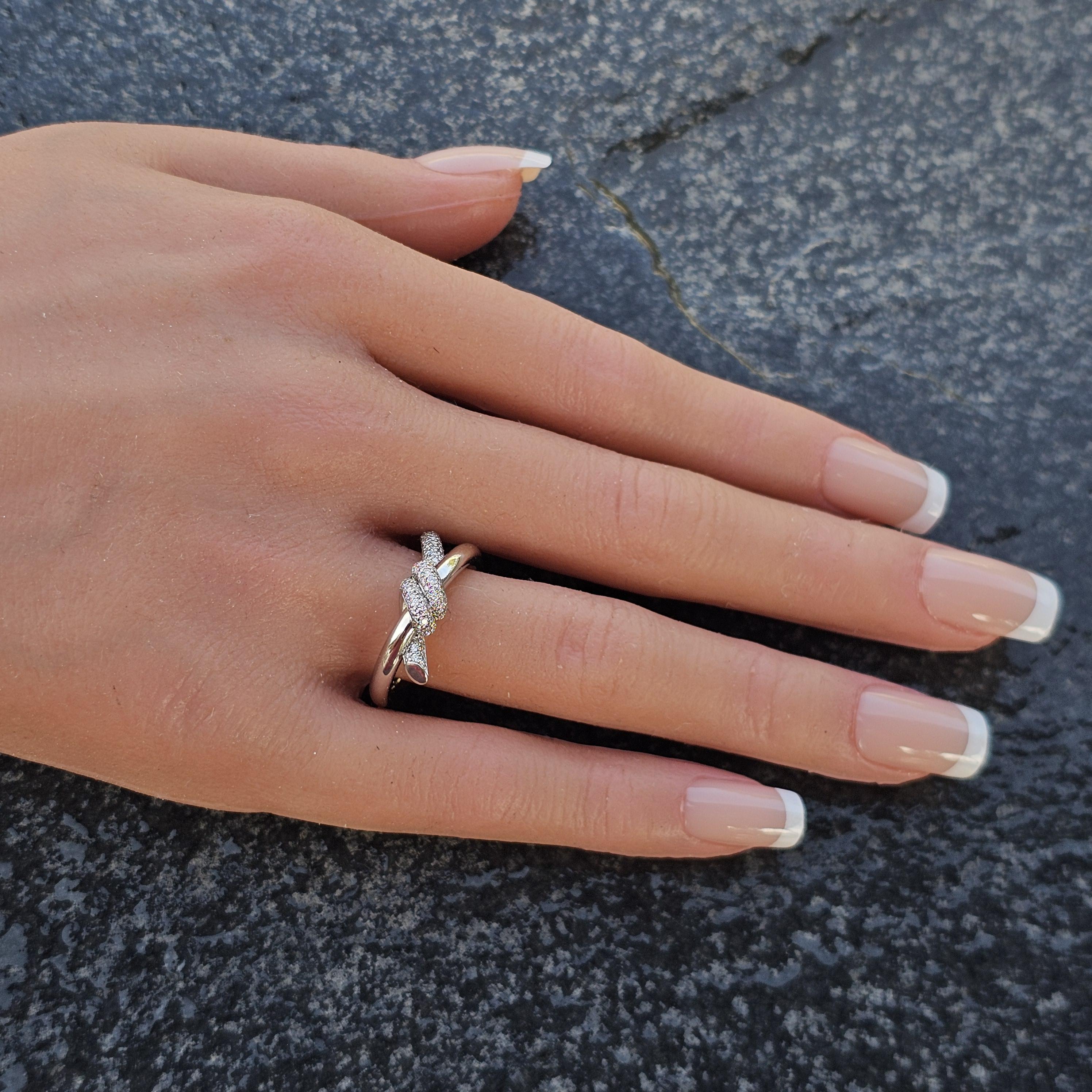 Tiffany & Co. Bague Knot Double Row Diamond 18k White Gold 7500 taille 6.5 en vente 5