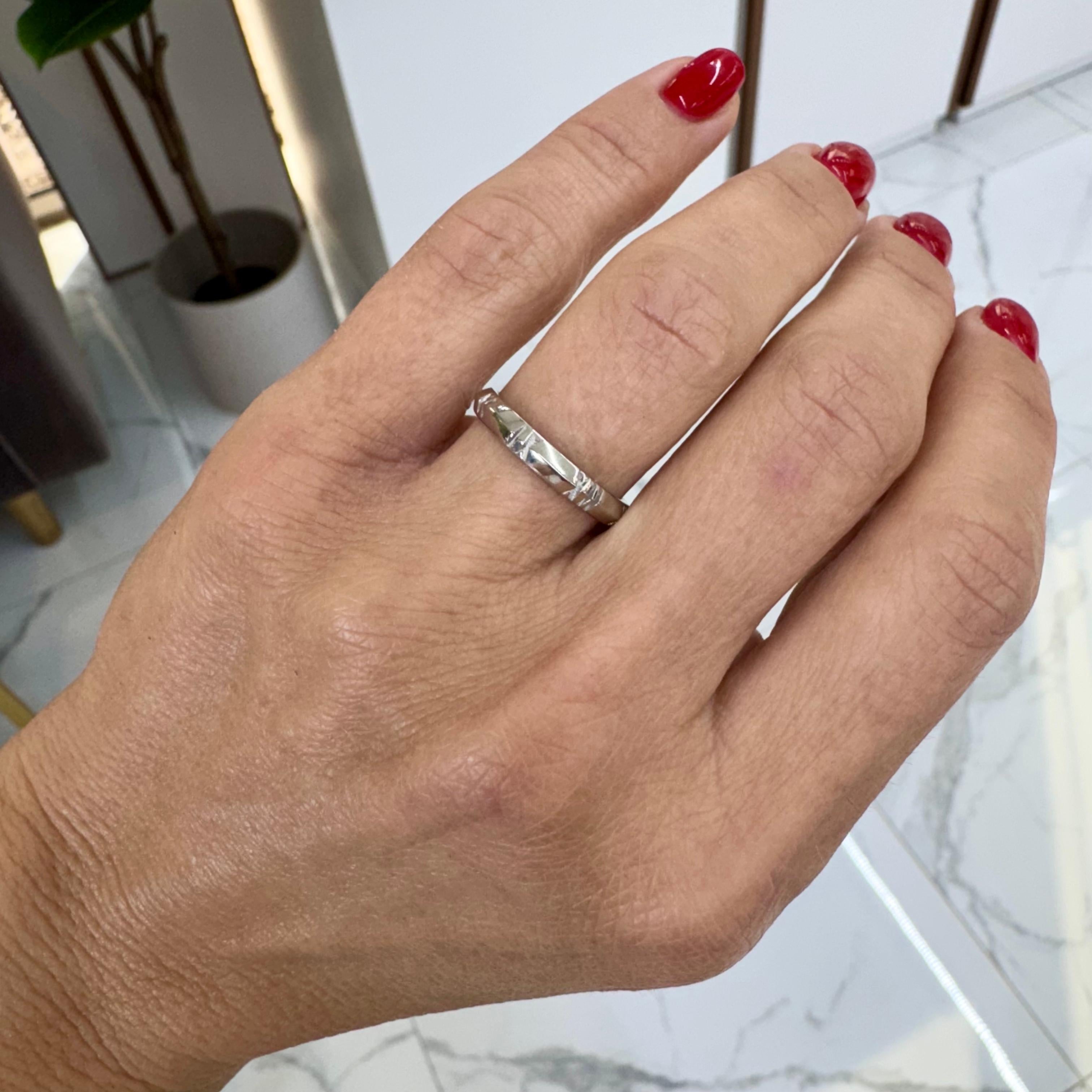 Tiffany & Co. Ladies 18K White Gold Atlas X Closed Narrow Band Ring For Sale 2