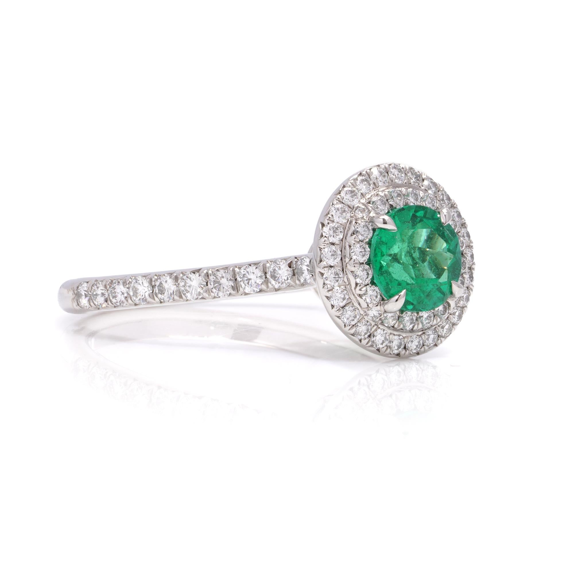 Damenring aus Platin mit Smaragd und Diamanten von Tiffany & Co im Zustand „Hervorragend“ im Angebot in Braintree, GB
