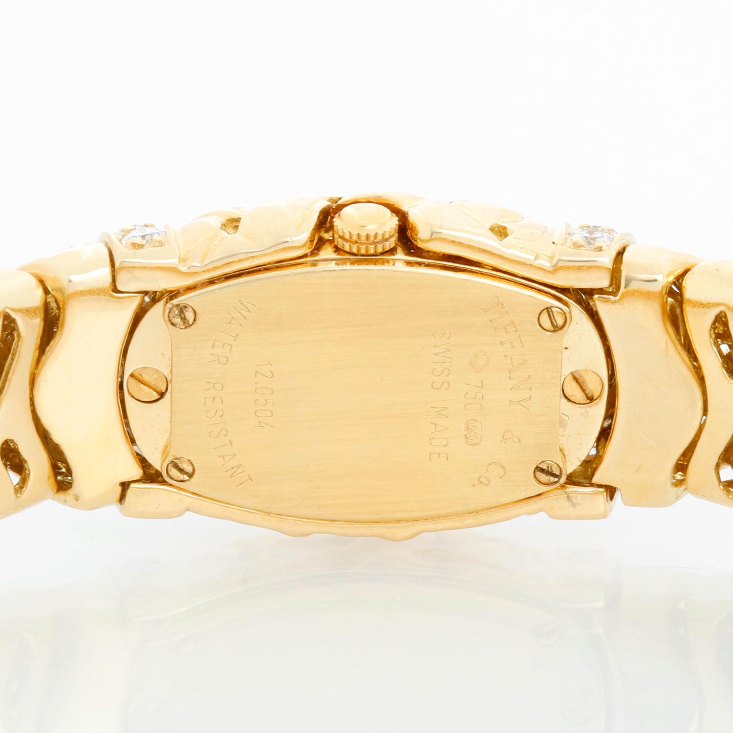 Tiffany & Co. Ladies Vannerie 18K Yellow Gold Watch 12.0504 In Excellent Condition For Sale In Dallas, TX