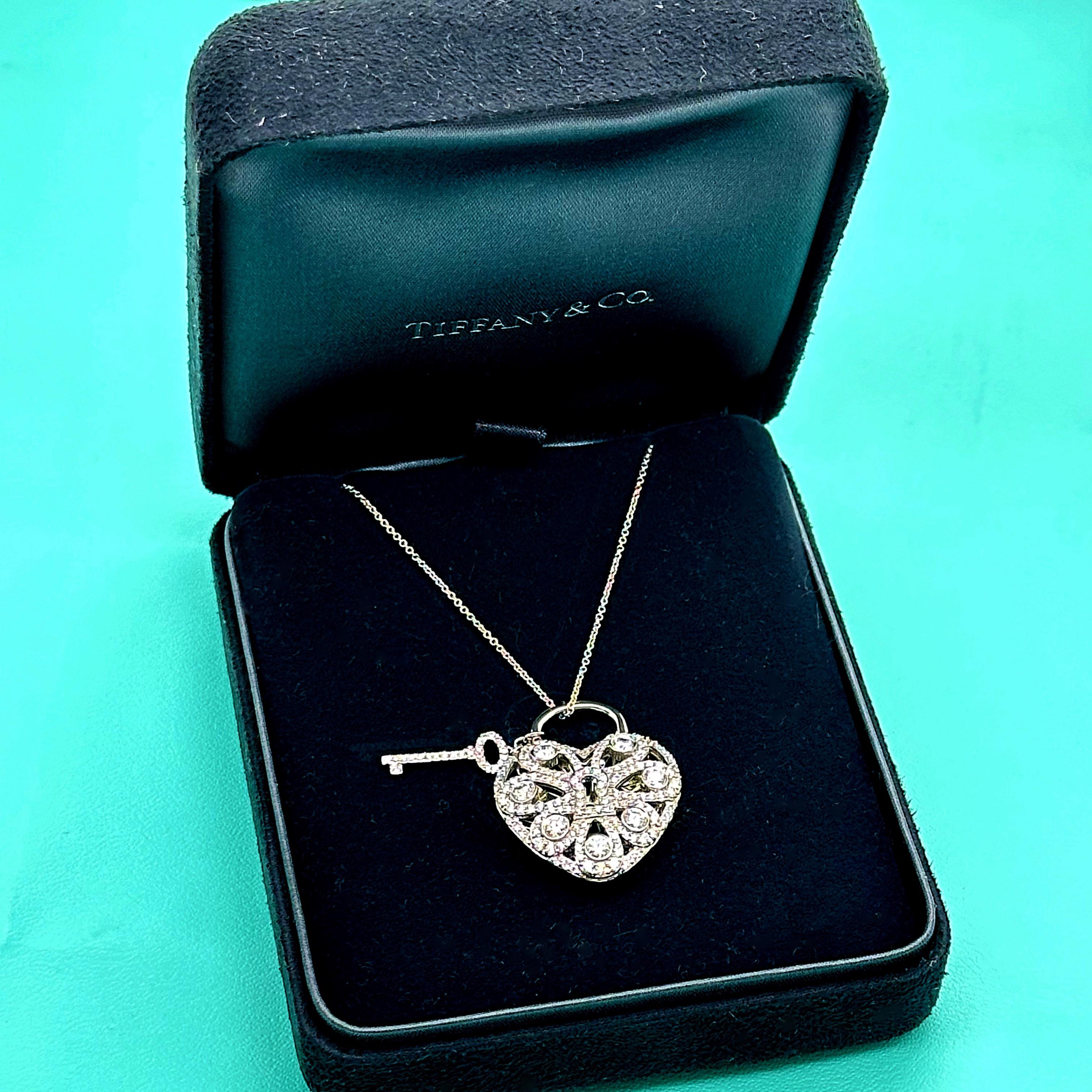Tiffany & Co. Large Filigree Heart Key Diamond Pendant Necklace 18kt White Gold For Sale 7