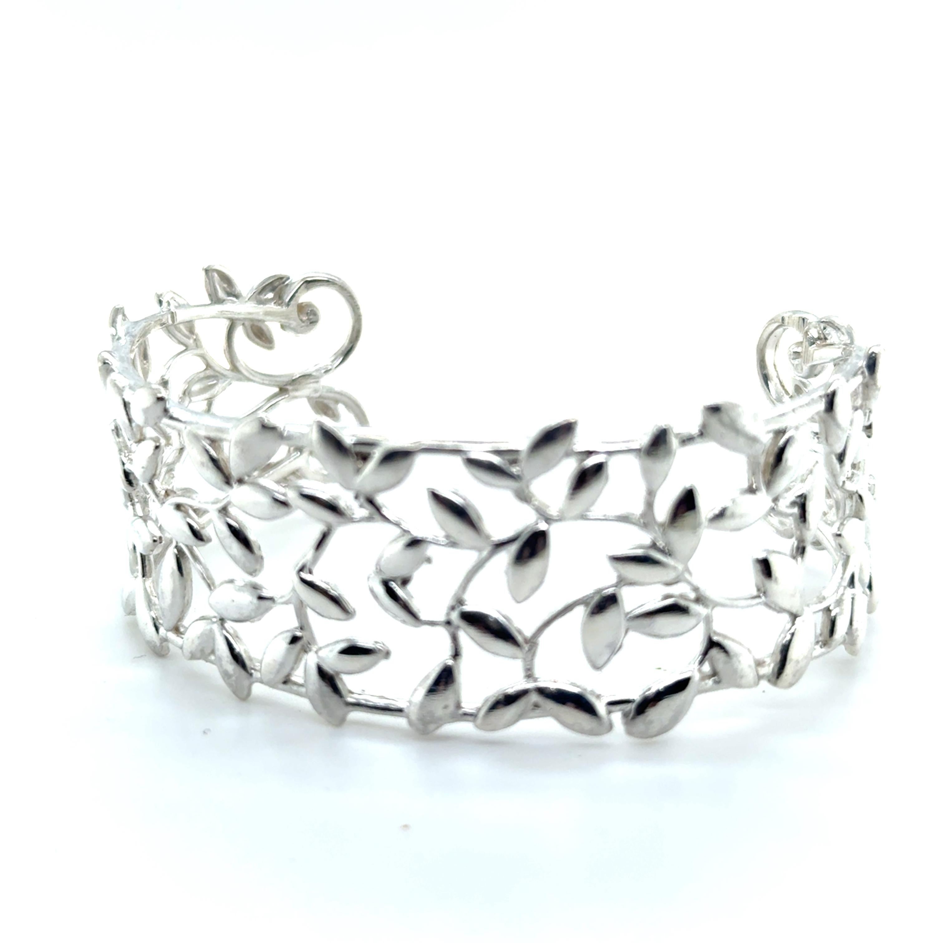 Women's Tiffany & Co Leaf Cuff Bracelet By Elsa Peretti Sterling Silver Size 'M' Estate