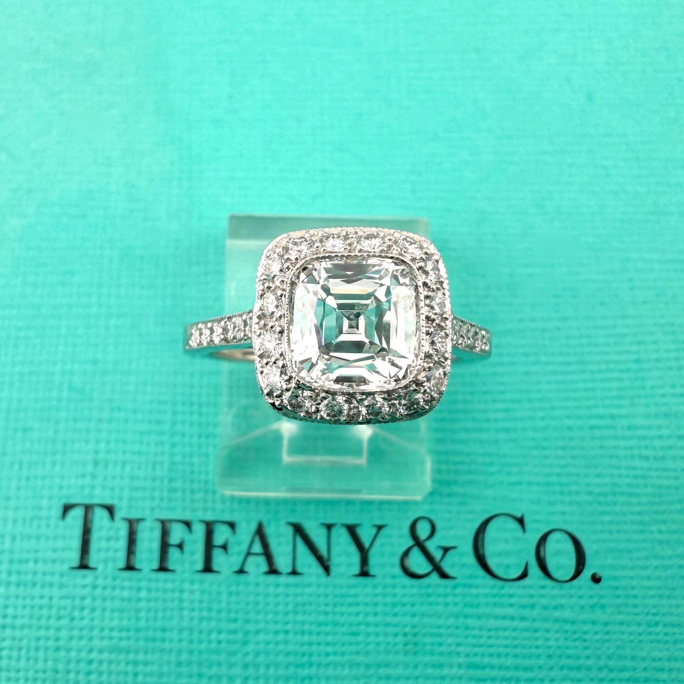 Tiffany & Co. OUR LEGACY Anello di fidanzamento aureolato con diamante a cuscino da 2,02 tc D VS1 in platino in vendita 5
