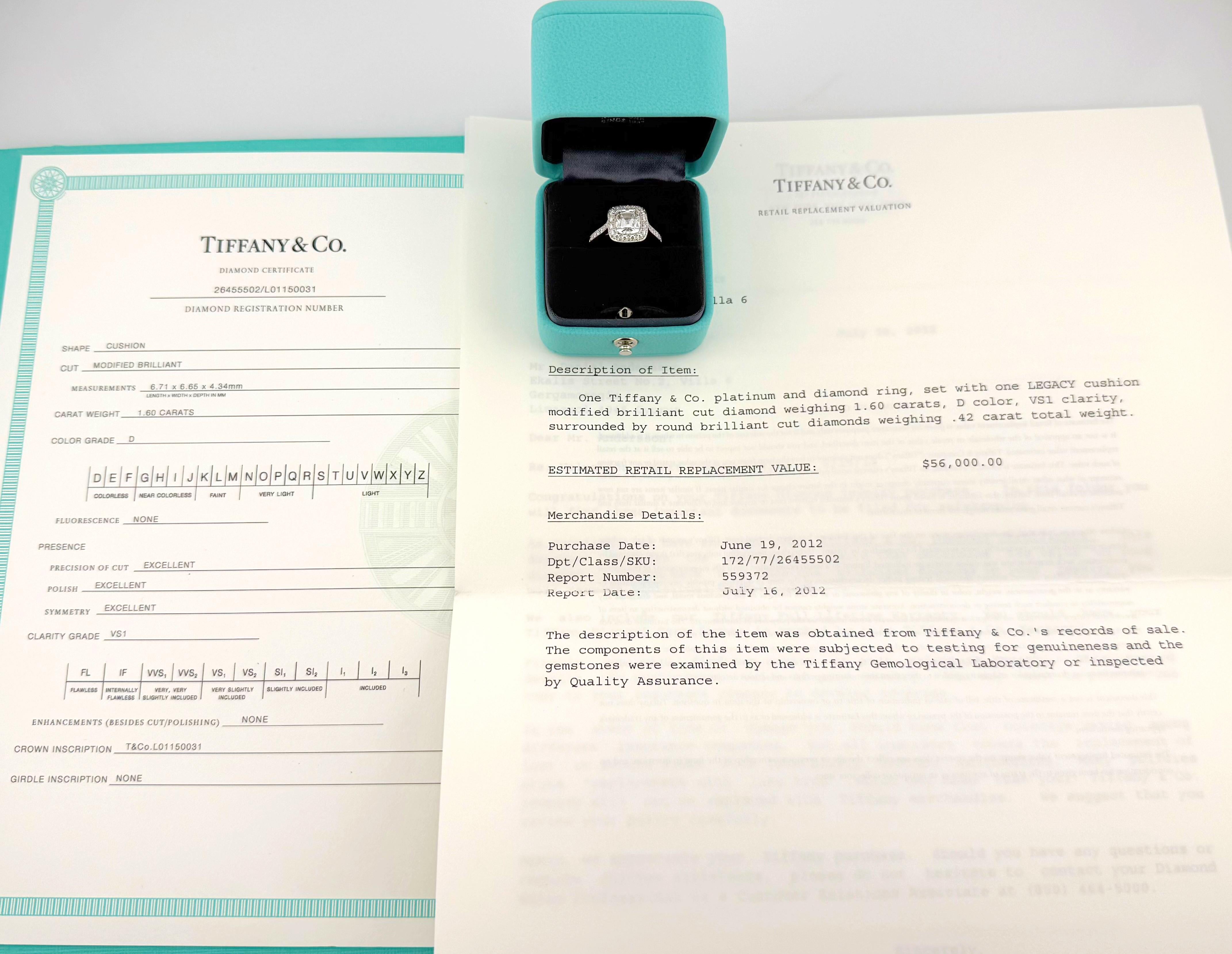 Tiffany & Co. OUR LEGACY Anello di fidanzamento aureolato con diamante a cuscino da 2,02 tc D VS1 in platino In condizioni ottime in vendita a San Diego, CA